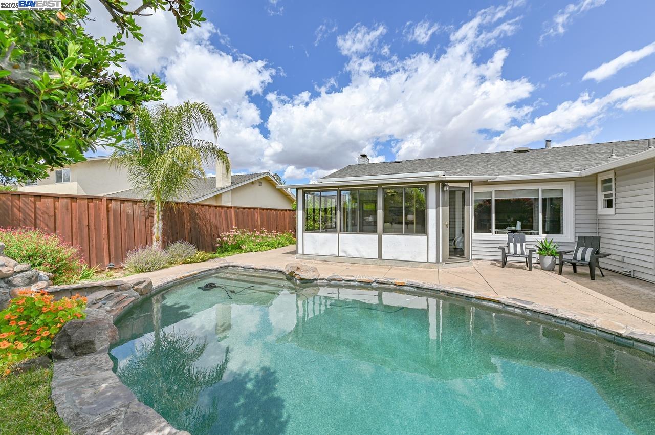 Detail Gallery Image 38 of 43 For 1047 Innsbruck St, Livermore,  CA 94550 - 3 Beds | 2 Baths