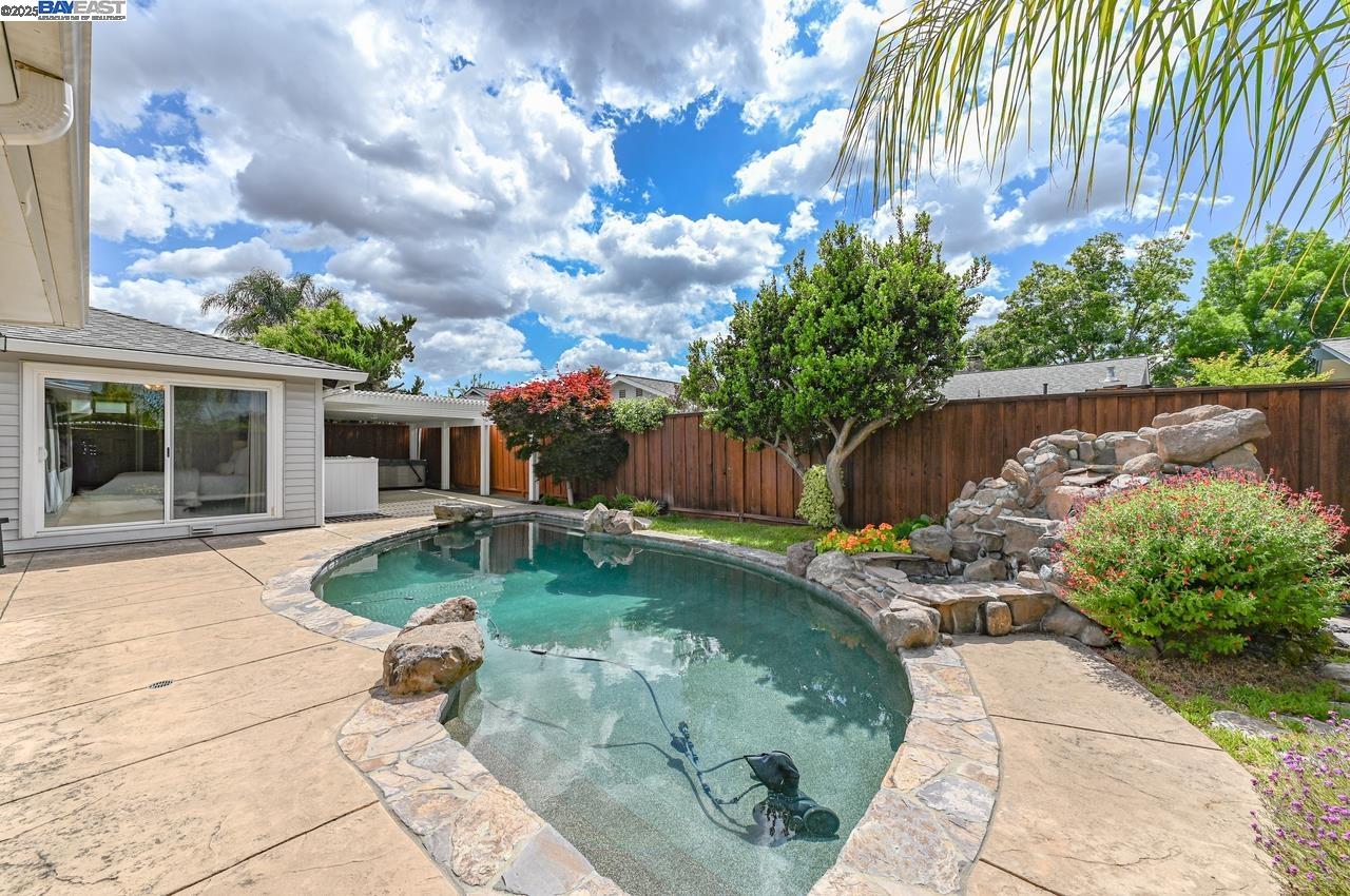 Detail Gallery Image 42 of 43 For 1047 Innsbruck St, Livermore,  CA 94550 - 3 Beds | 2 Baths