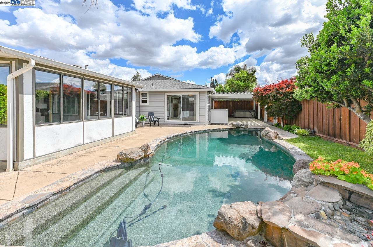 Detail Gallery Image 43 of 43 For 1047 Innsbruck St, Livermore,  CA 94550 - 3 Beds | 2 Baths