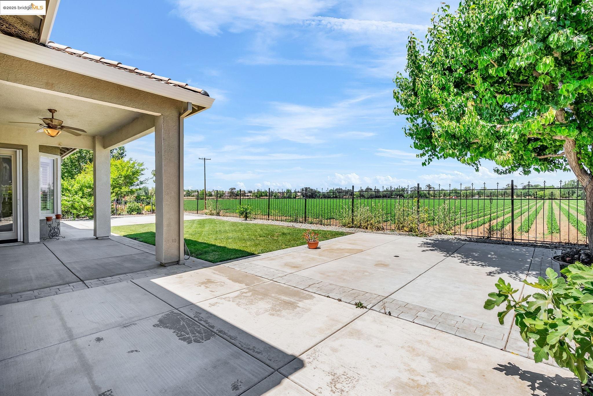Detail Gallery Image 43 of 46 For 909 Suntan Lane, Brentwood,  CA 94513-9999 - 2 Beds | 2/1 Baths