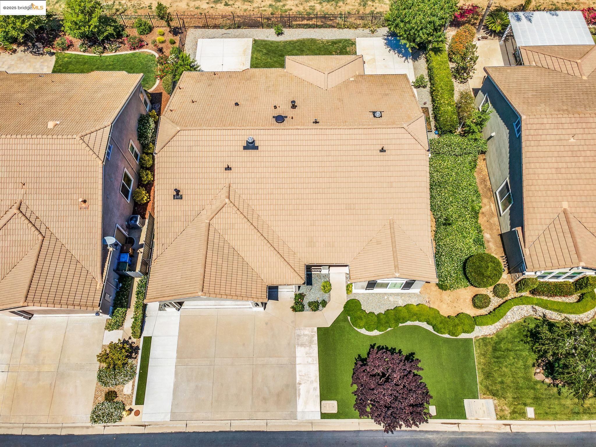 Detail Gallery Image 10 of 46 For 909 Suntan Lane, Brentwood,  CA 94513-9999 - 2 Beds | 2/1 Baths