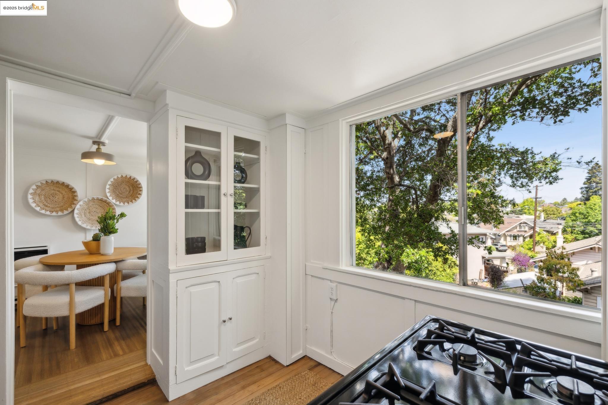 Detail Gallery Image 24 of 31 For 5161 Coronado Ave, Oakland,  CA 94618 - – Beds | – Baths