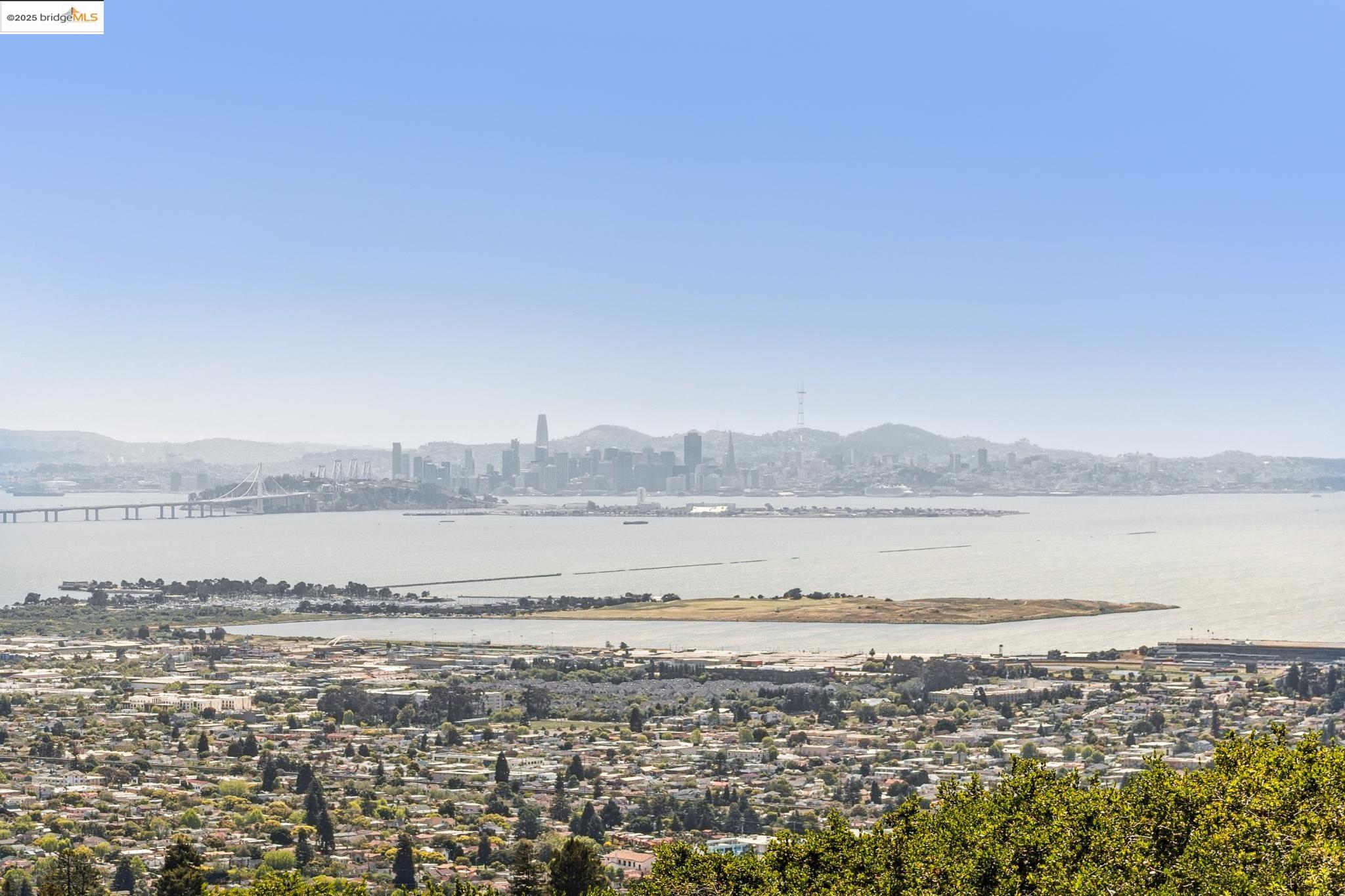Detail Gallery Image 12 of 60 For 1 Garden Dr, Kensington,  CA 94708 - 3 Beds | 2 Baths