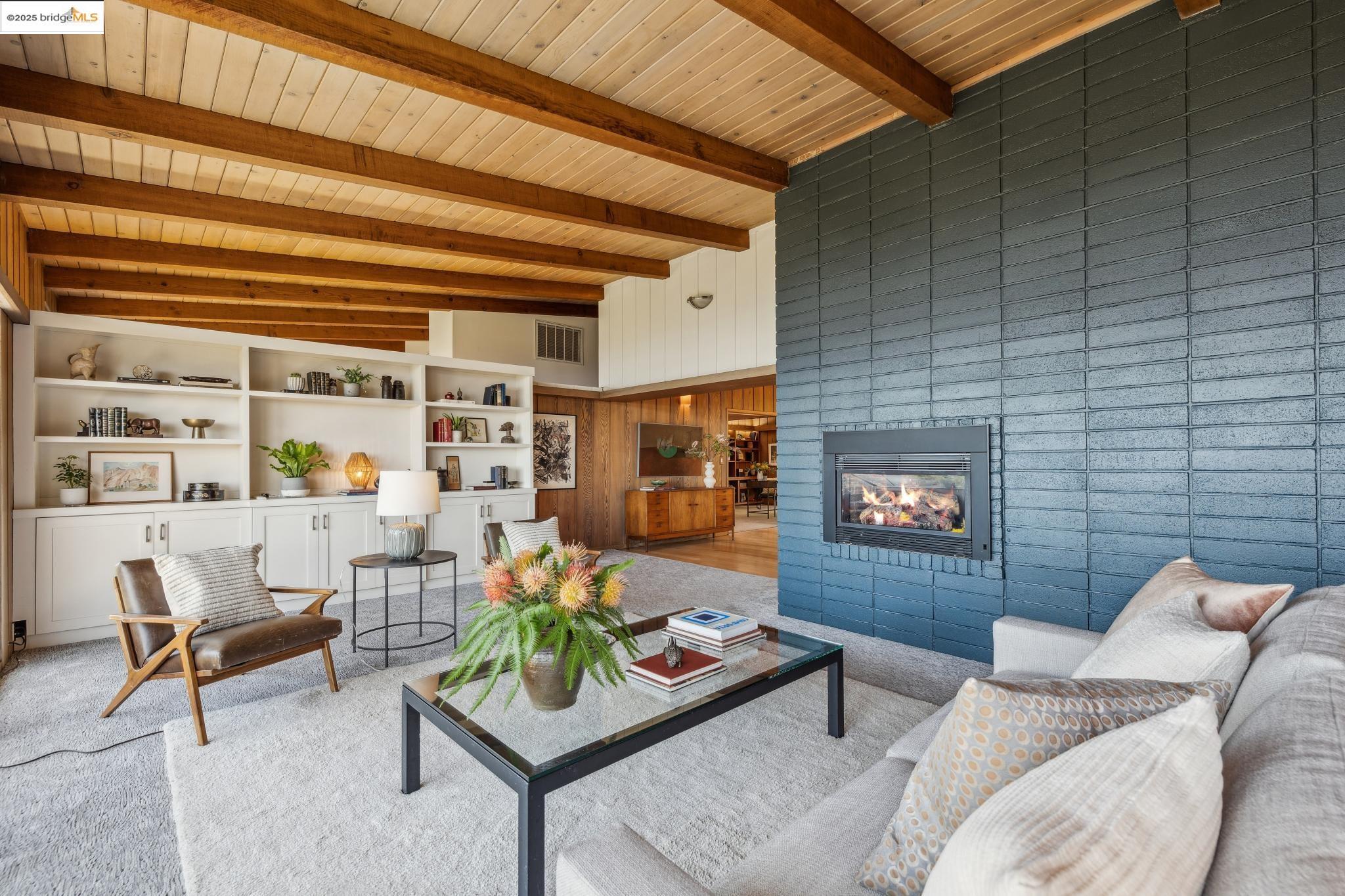 Detail Gallery Image 17 of 60 For 1 Garden Dr, Kensington,  CA 94708 - 3 Beds | 2 Baths