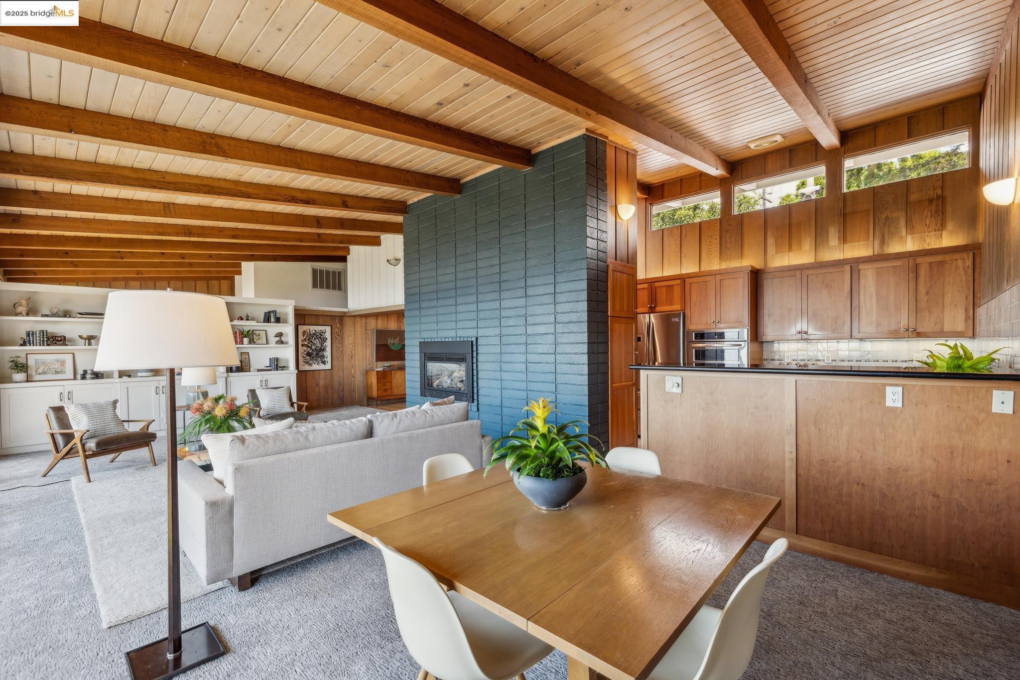 Detail Gallery Image 20 of 60 For 1 Garden Dr, Kensington,  CA 94708 - 3 Beds | 2 Baths