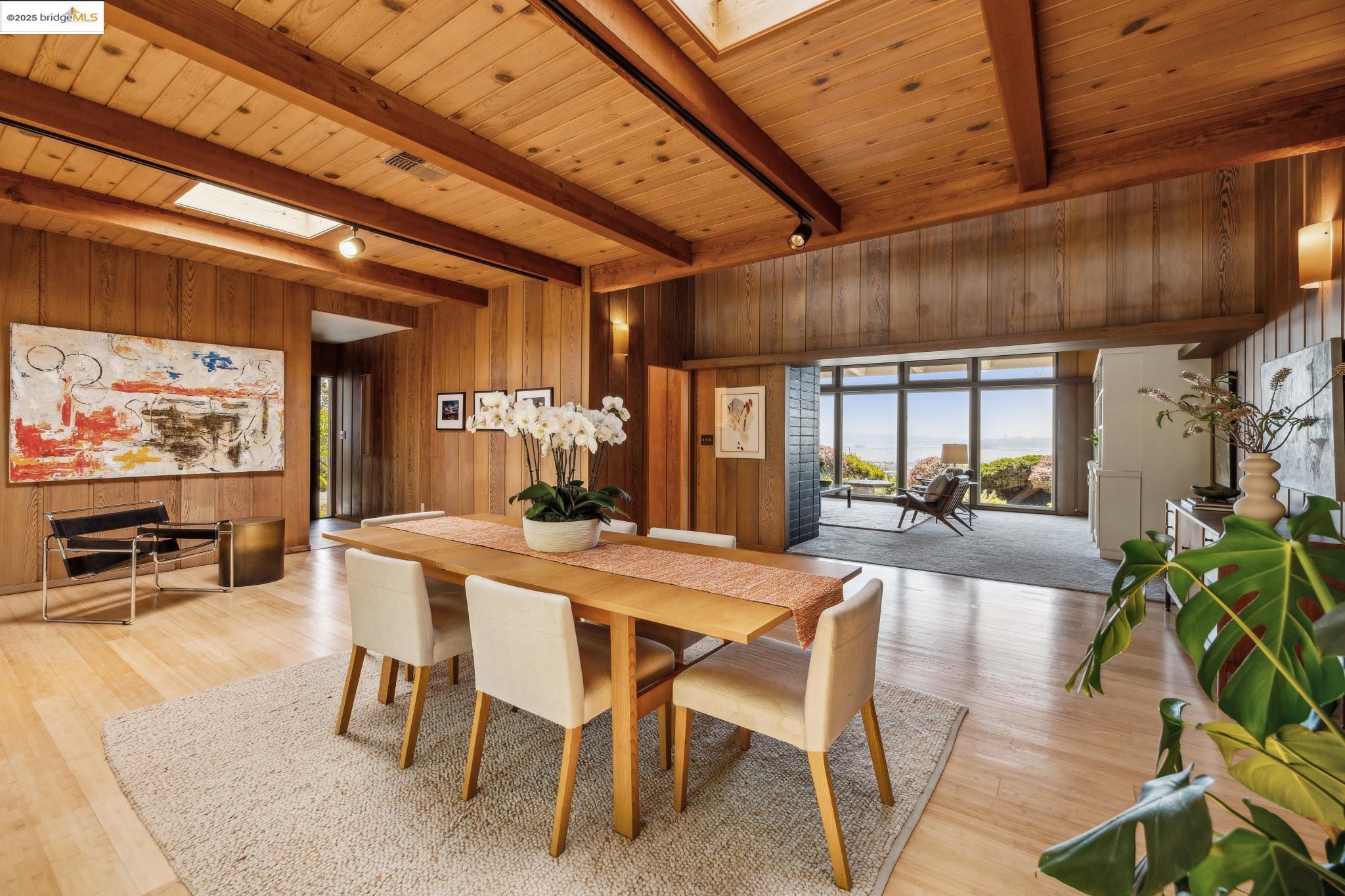 Detail Gallery Image 10 of 60 For 1 Garden Dr, Kensington,  CA 94708 - 3 Beds | 2 Baths