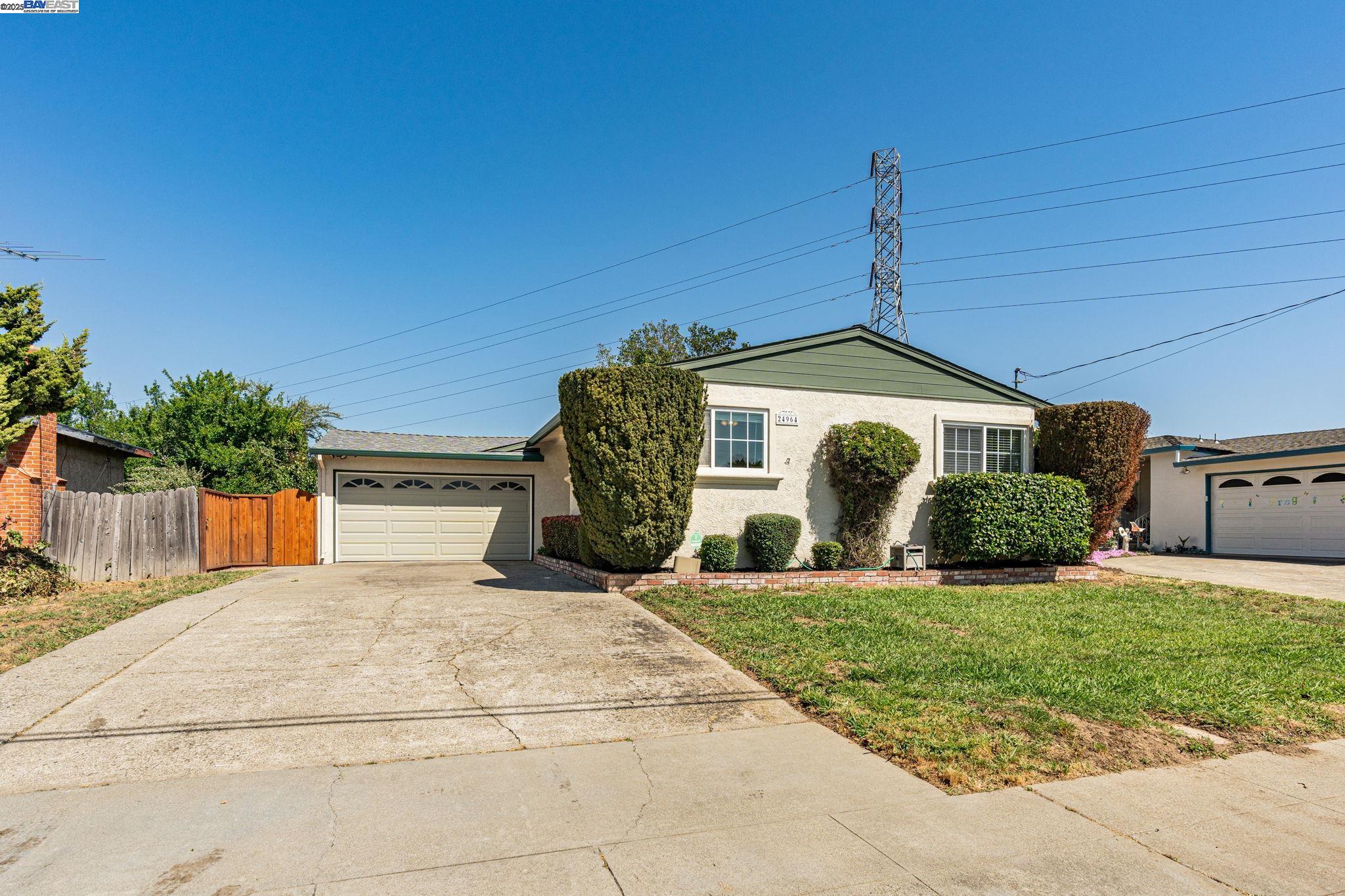 Detail Gallery Image 1 of 33 For 24964 Panitz St, Hayward,  CA 94541 - 3 Beds | 2 Baths