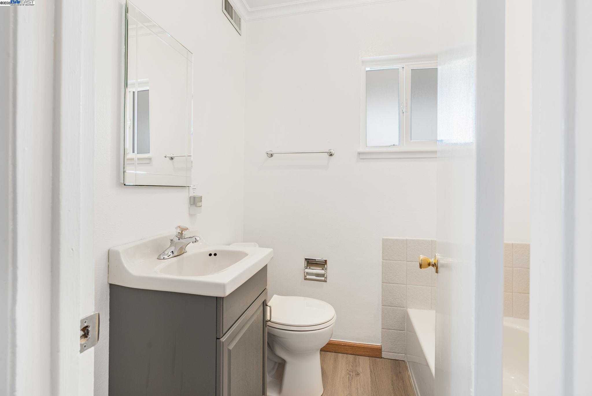 Detail Gallery Image 24 of 33 For 24964 Panitz St, Hayward,  CA 94541 - 3 Beds | 2 Baths