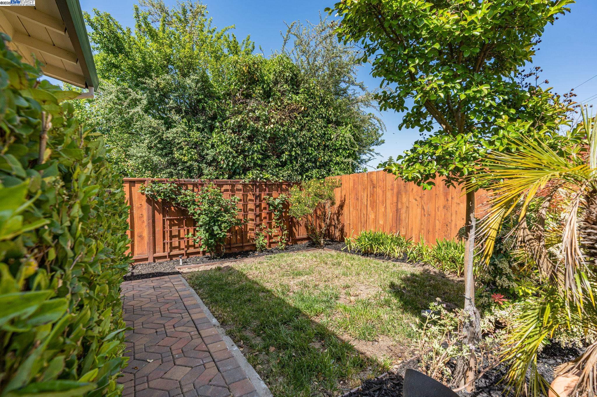 Detail Gallery Image 29 of 33 For 24964 Panitz St, Hayward,  CA 94541 - 3 Beds | 2 Baths