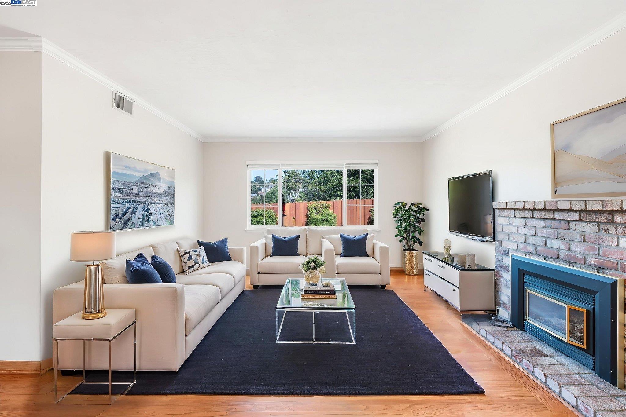 Detail Gallery Image 7 of 33 For 24964 Panitz St, Hayward,  CA 94541 - 3 Beds | 2 Baths