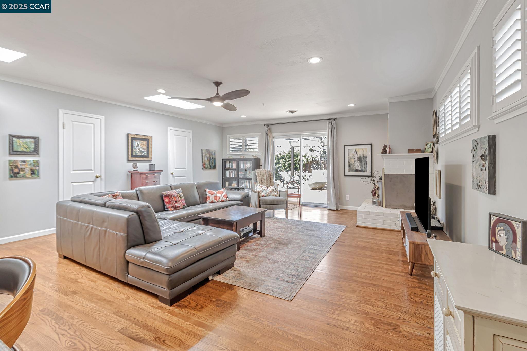 Detail Gallery Image 15 of 48 For 5411 Garvin Ave, Richmond,  CA 94805 - 2 Beds | 2 Baths