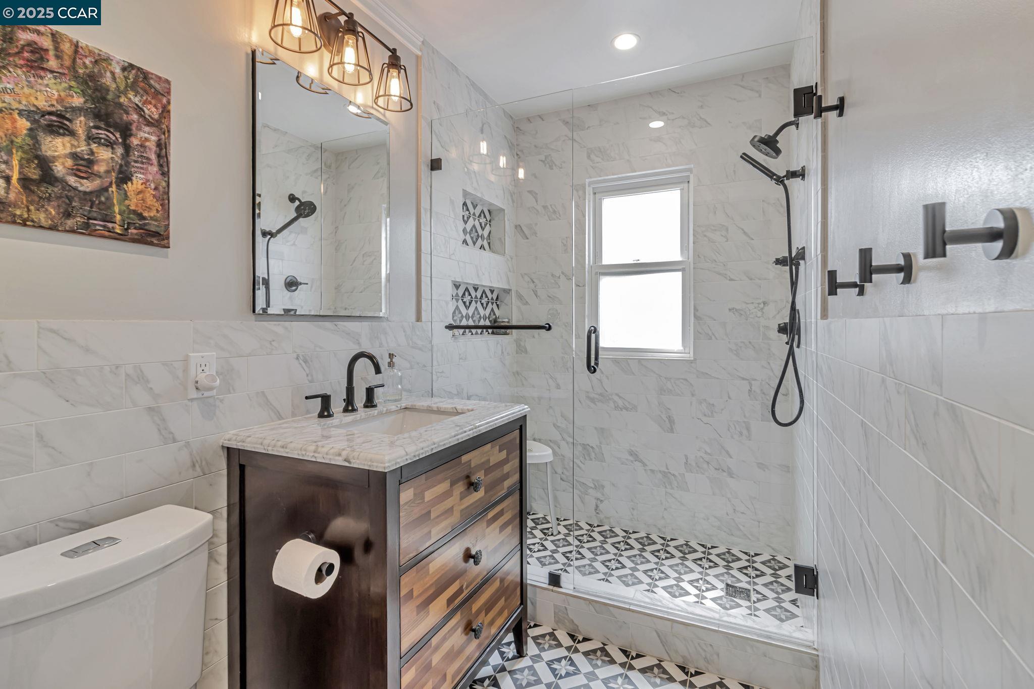 Detail Gallery Image 26 of 48 For 5411 Garvin Ave, Richmond,  CA 94805 - 2 Beds | 2 Baths