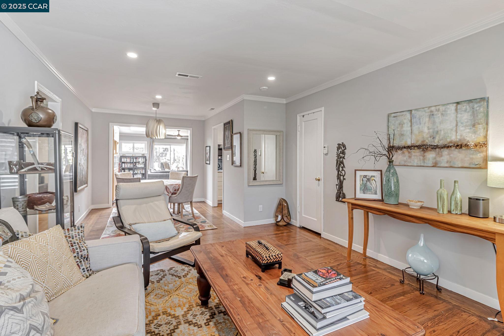 Detail Gallery Image 8 of 48 For 5411 Garvin Ave, Richmond,  CA 94805 - 2 Beds | 2 Baths