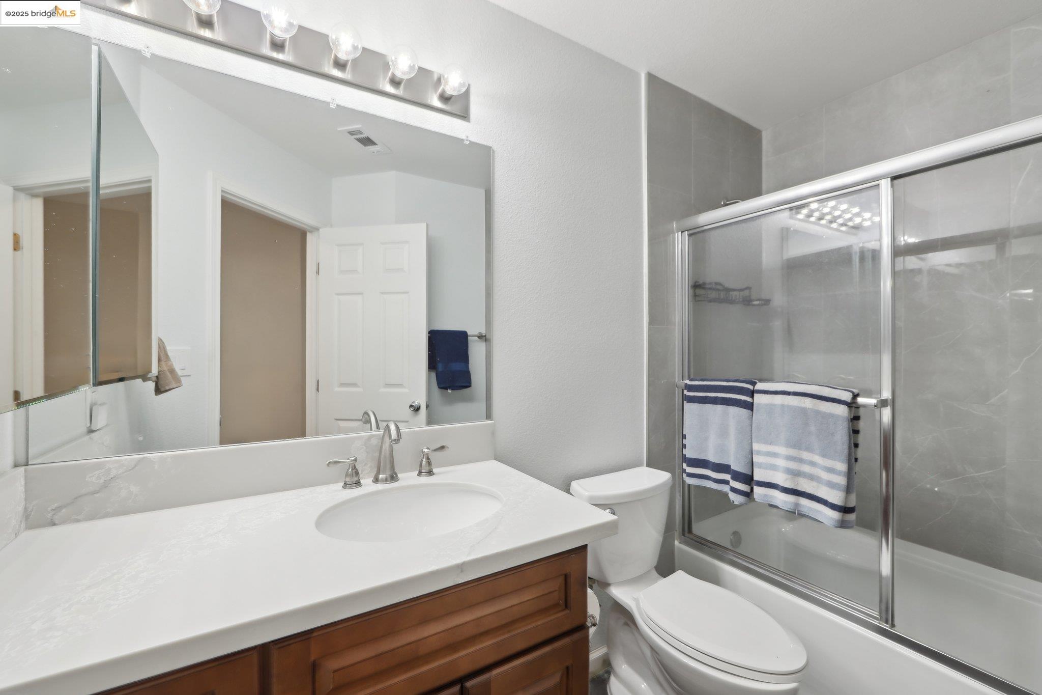 Detail Gallery Image 15 of 31 For 2118 Connie Ln, Oakley,  CA 94561 - 3 Beds | 2 Baths