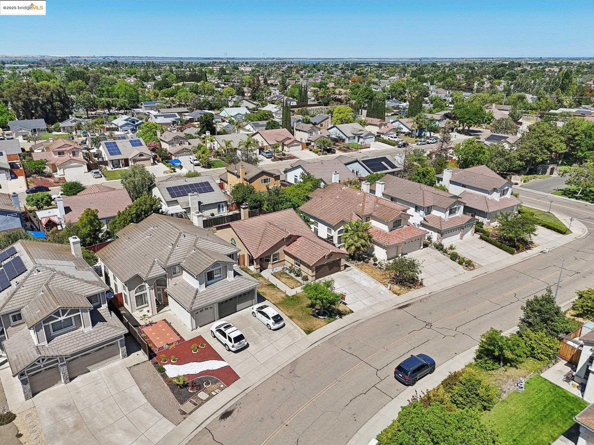 Detail Gallery Image 28 of 31 For 2118 Connie Ln, Oakley,  CA 94561 - 3 Beds | 2 Baths