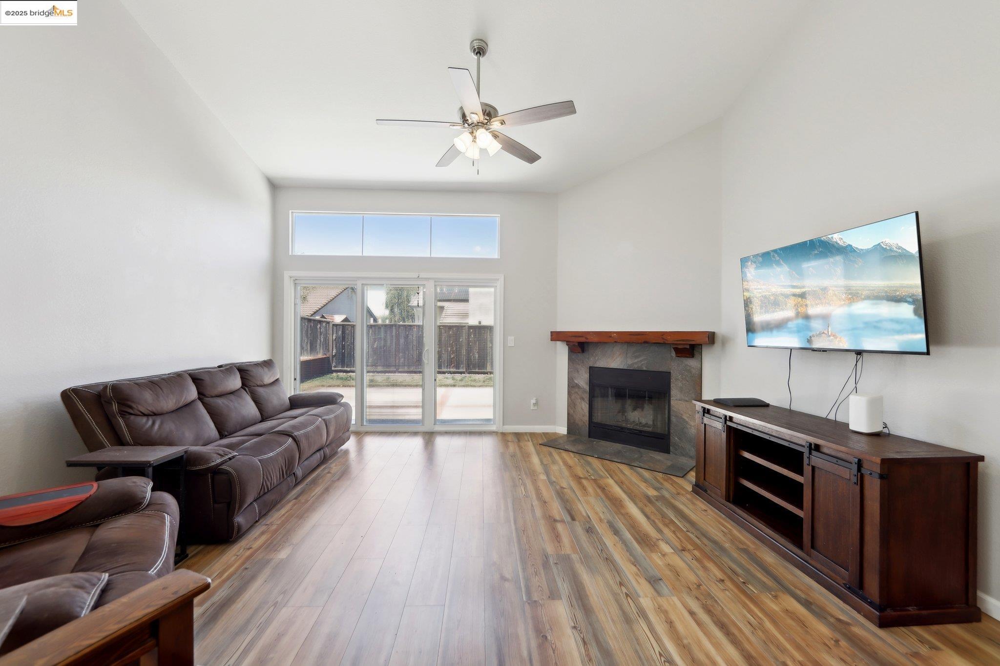 Detail Gallery Image 6 of 31 For 2118 Connie Ln, Oakley,  CA 94561 - 3 Beds | 2 Baths