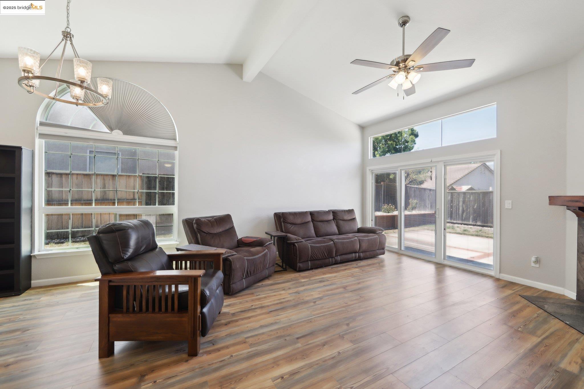 Detail Gallery Image 8 of 31 For 2118 Connie Ln, Oakley,  CA 94561 - 3 Beds | 2 Baths