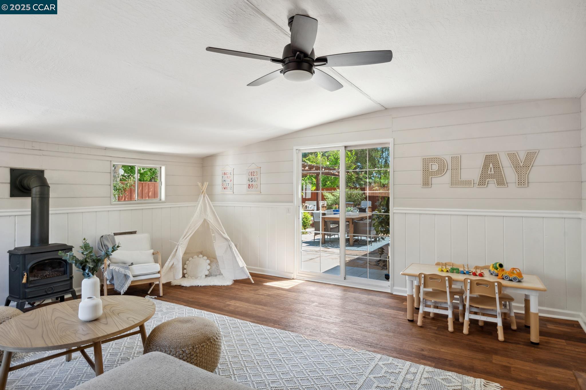 Detail Gallery Image 14 of 51 For 72 Kathryn Dr, Pleasant Hill,  CA 94523 - 3 Beds | 1 Baths