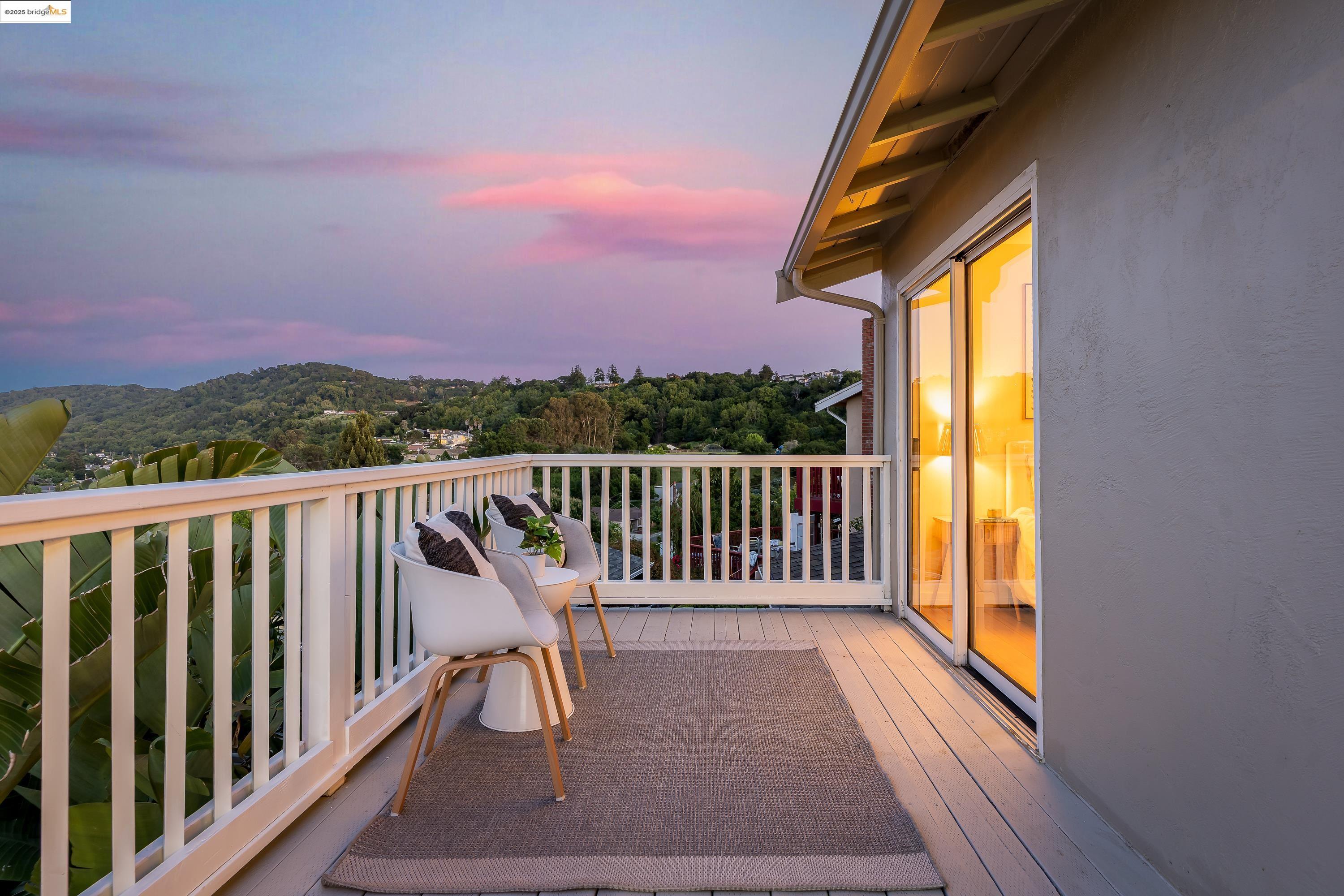 Detail Gallery Image 47 of 60 For 2086 Costa Ct, Pinole,  CA 94564 - 3 Beds | 2/1 Baths