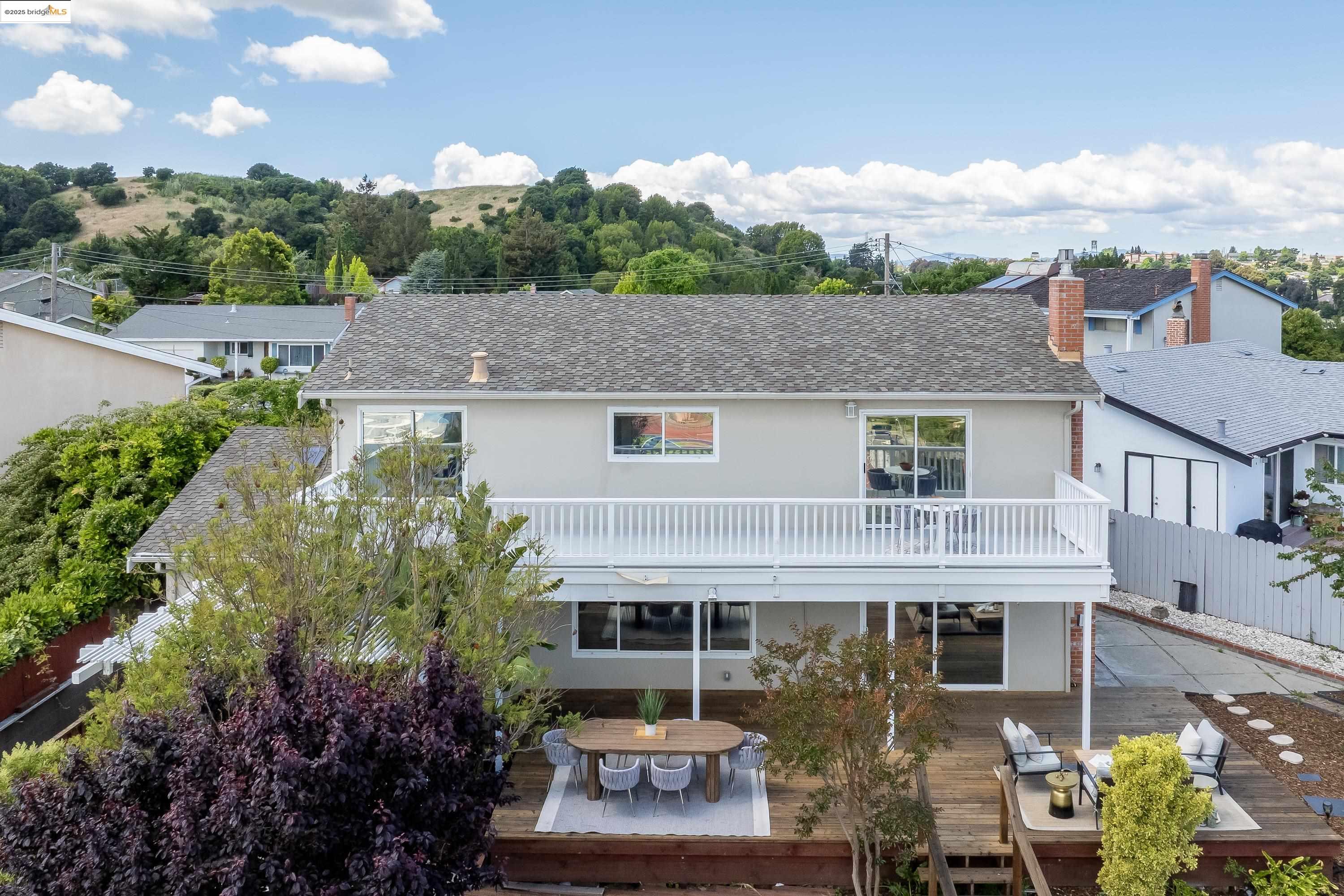 Detail Gallery Image 52 of 60 For 2086 Costa Ct, Pinole,  CA 94564 - 3 Beds | 2/1 Baths