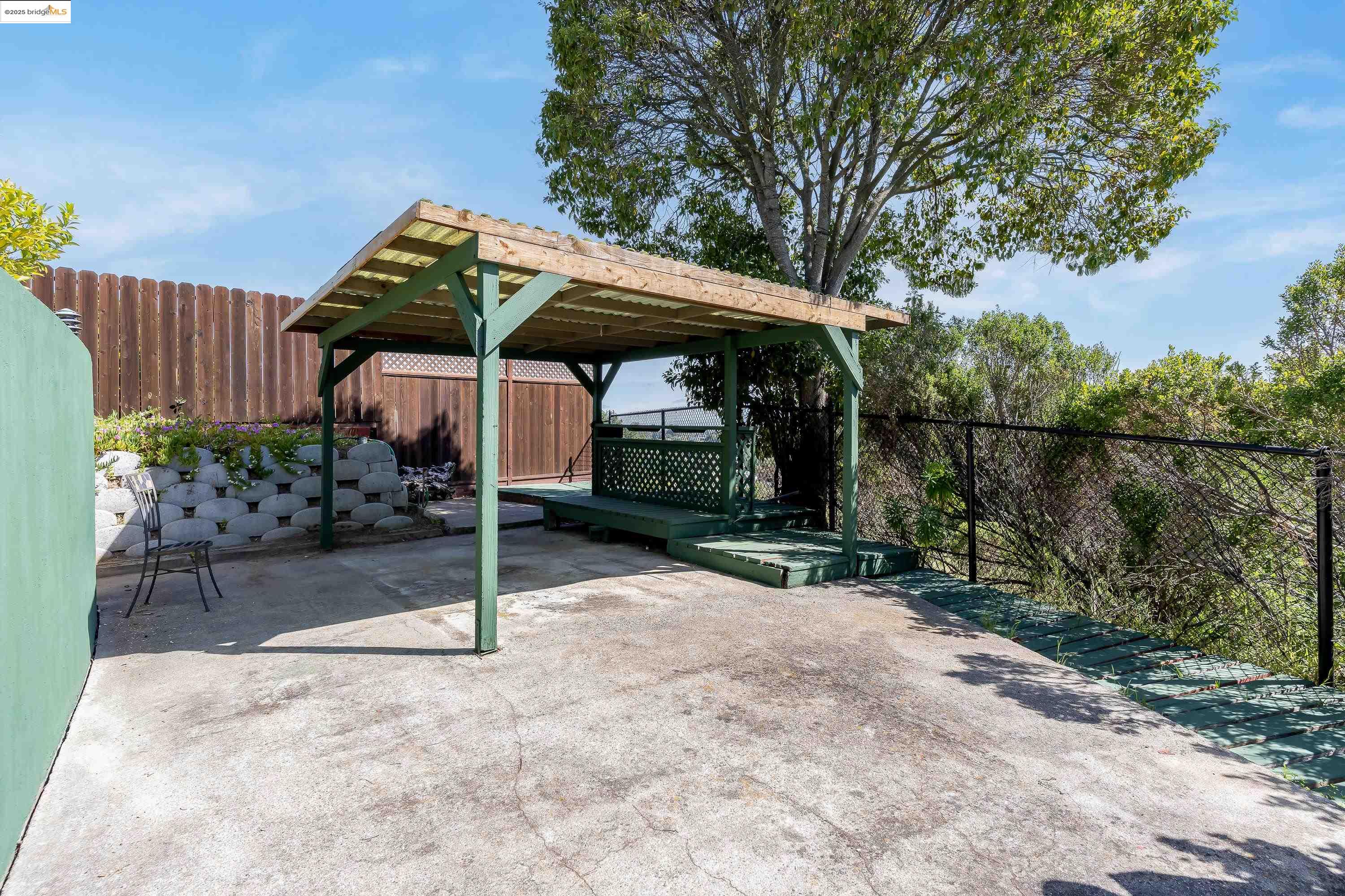 Detail Gallery Image 53 of 60 For 2086 Costa Ct, Pinole,  CA 94564 - 3 Beds | 2/1 Baths