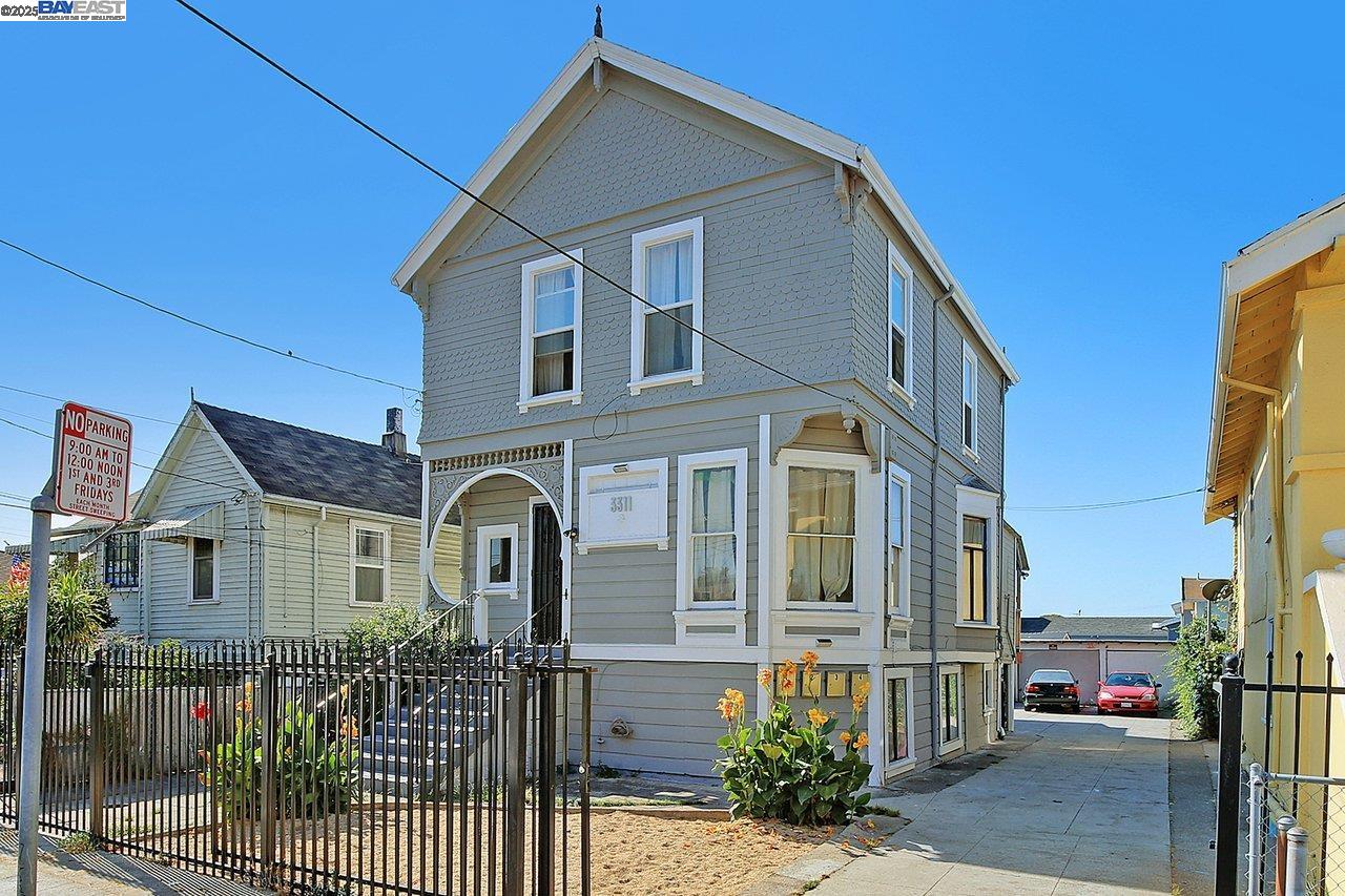 3311 E 17th St, Oakland CA 94601 — photo 2