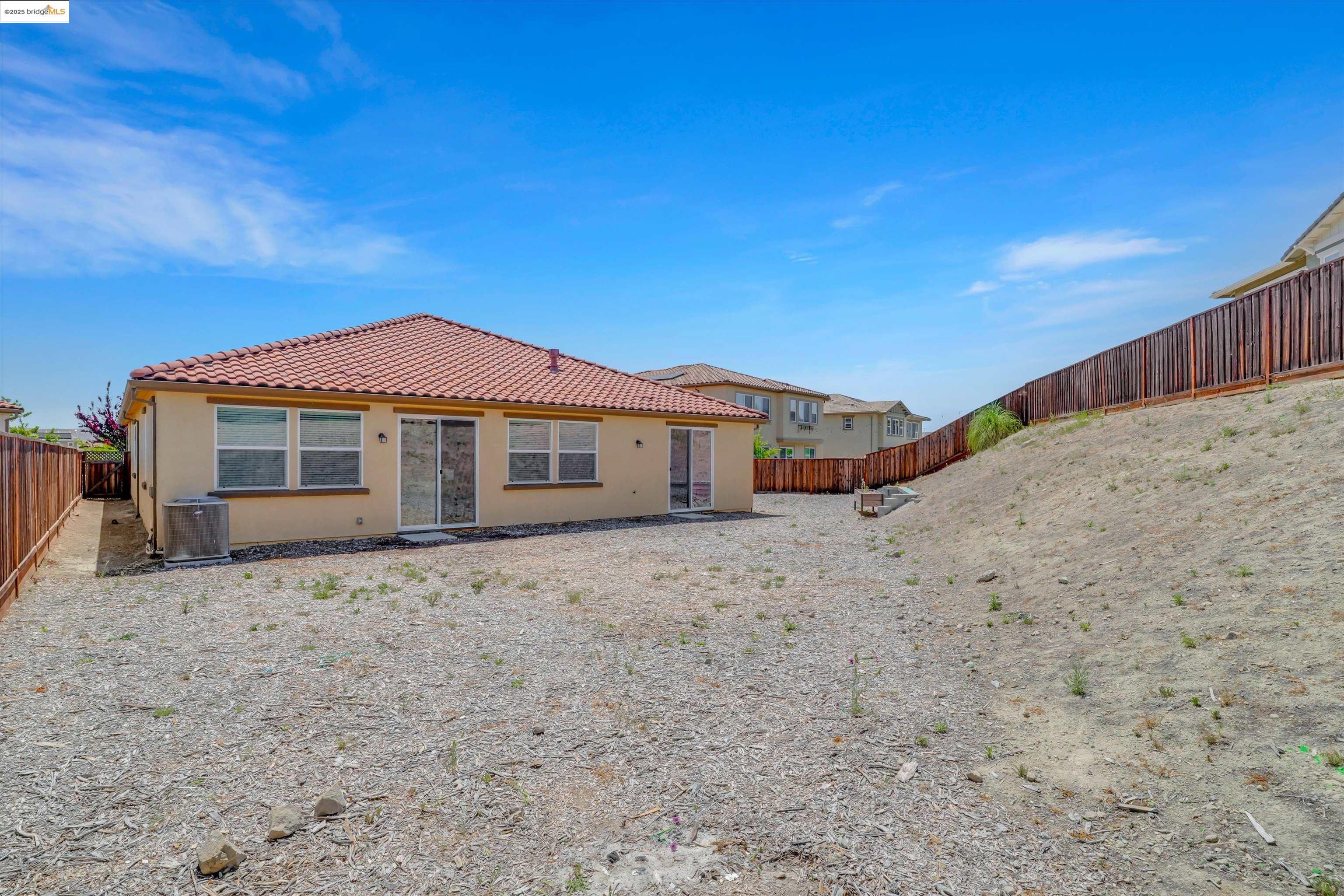 Detail Gallery Image 32 of 46 For 5522 Pinnacle View Way, Antioch,  CA 94531 - 4 Beds | 2 Baths