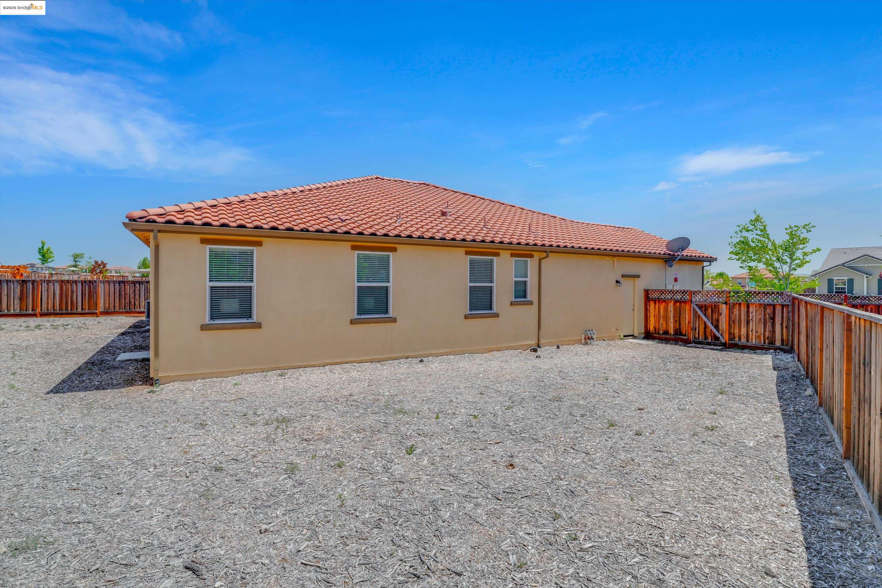 Detail Gallery Image 34 of 46 For 5522 Pinnacle View Way, Antioch,  CA 94531 - 4 Beds | 2 Baths