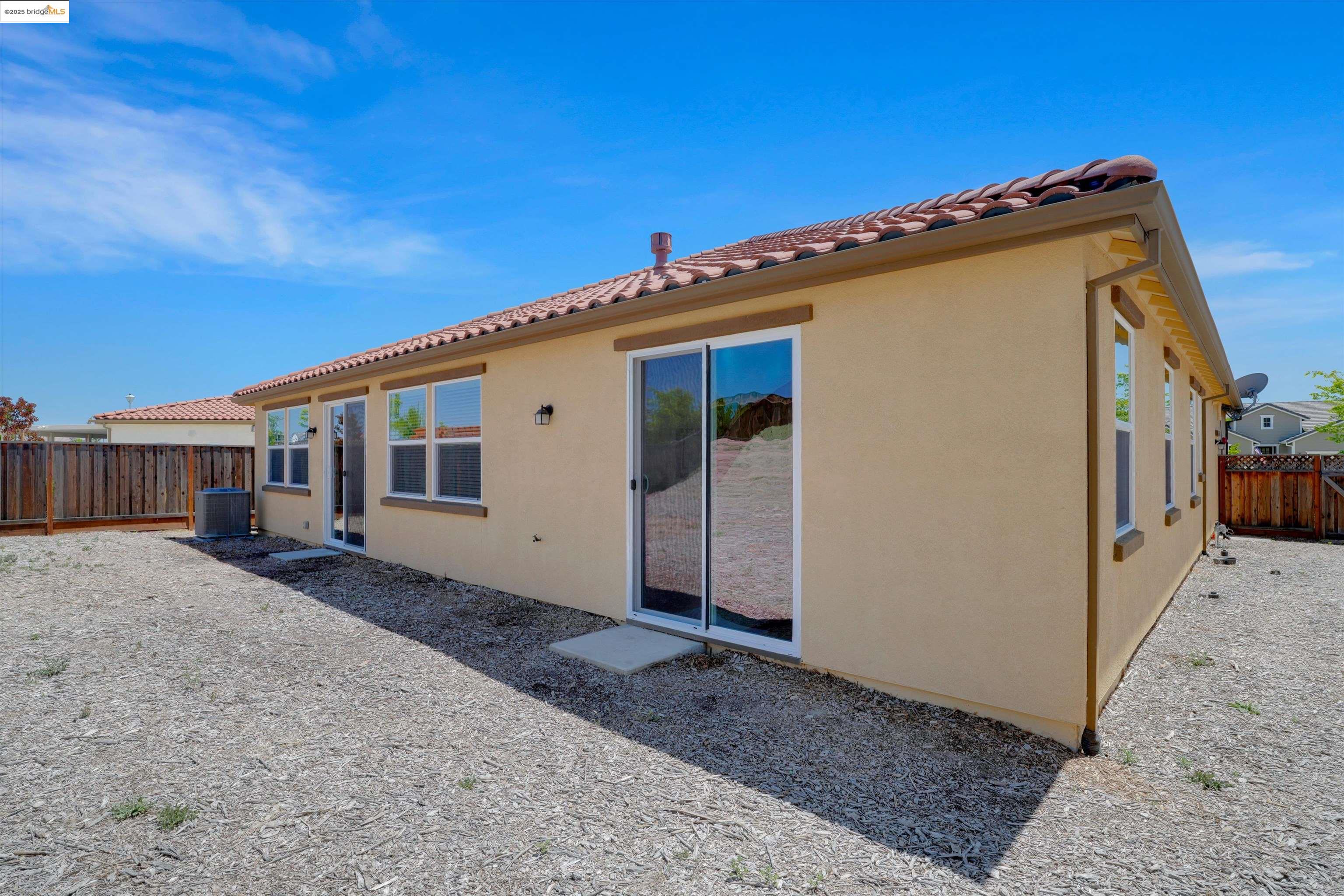 Detail Gallery Image 36 of 46 For 5522 Pinnacle View Way, Antioch,  CA 94531 - 4 Beds | 2 Baths