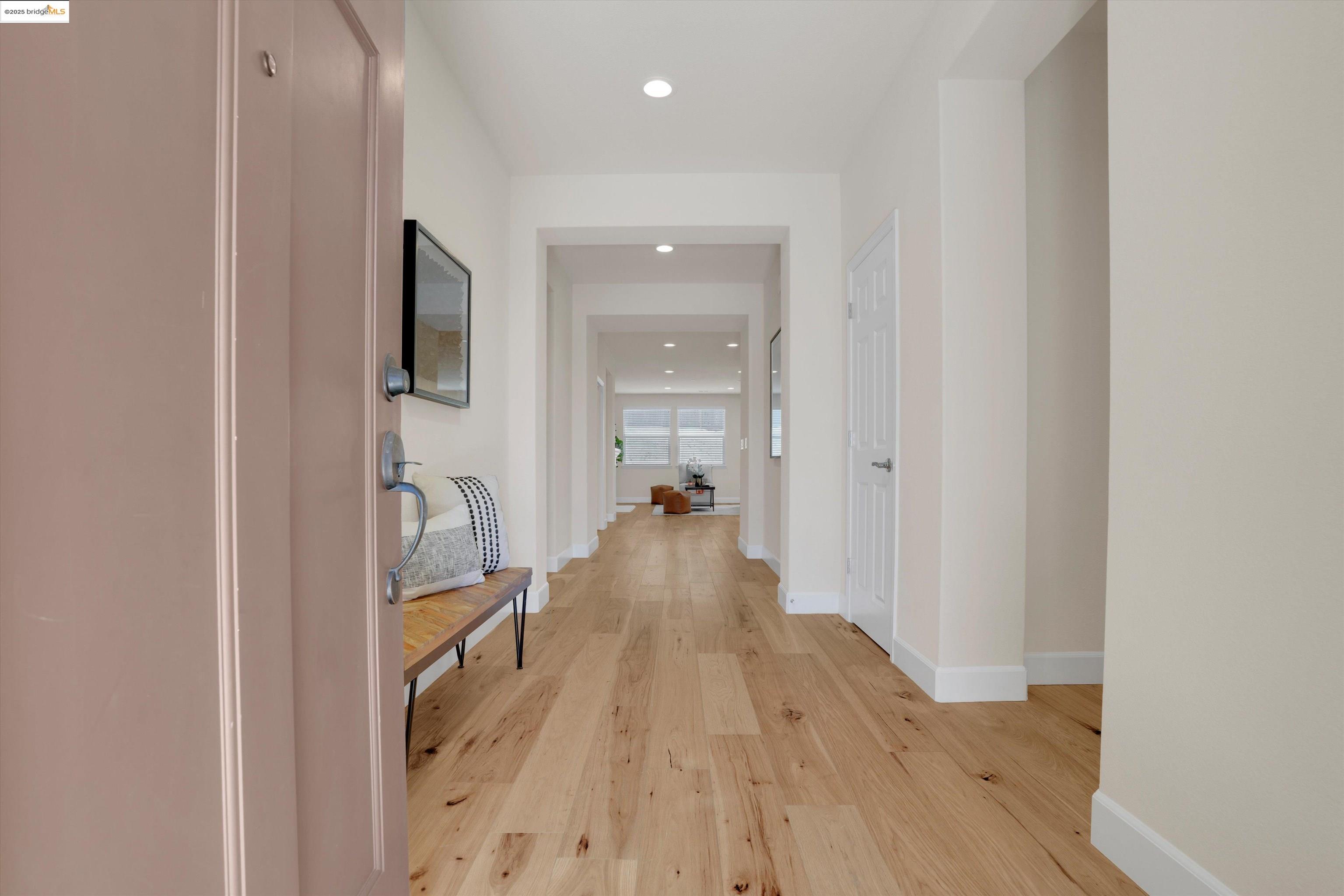 Detail Gallery Image 5 of 46 For 5522 Pinnacle View Way, Antioch,  CA 94531 - 4 Beds | 2 Baths