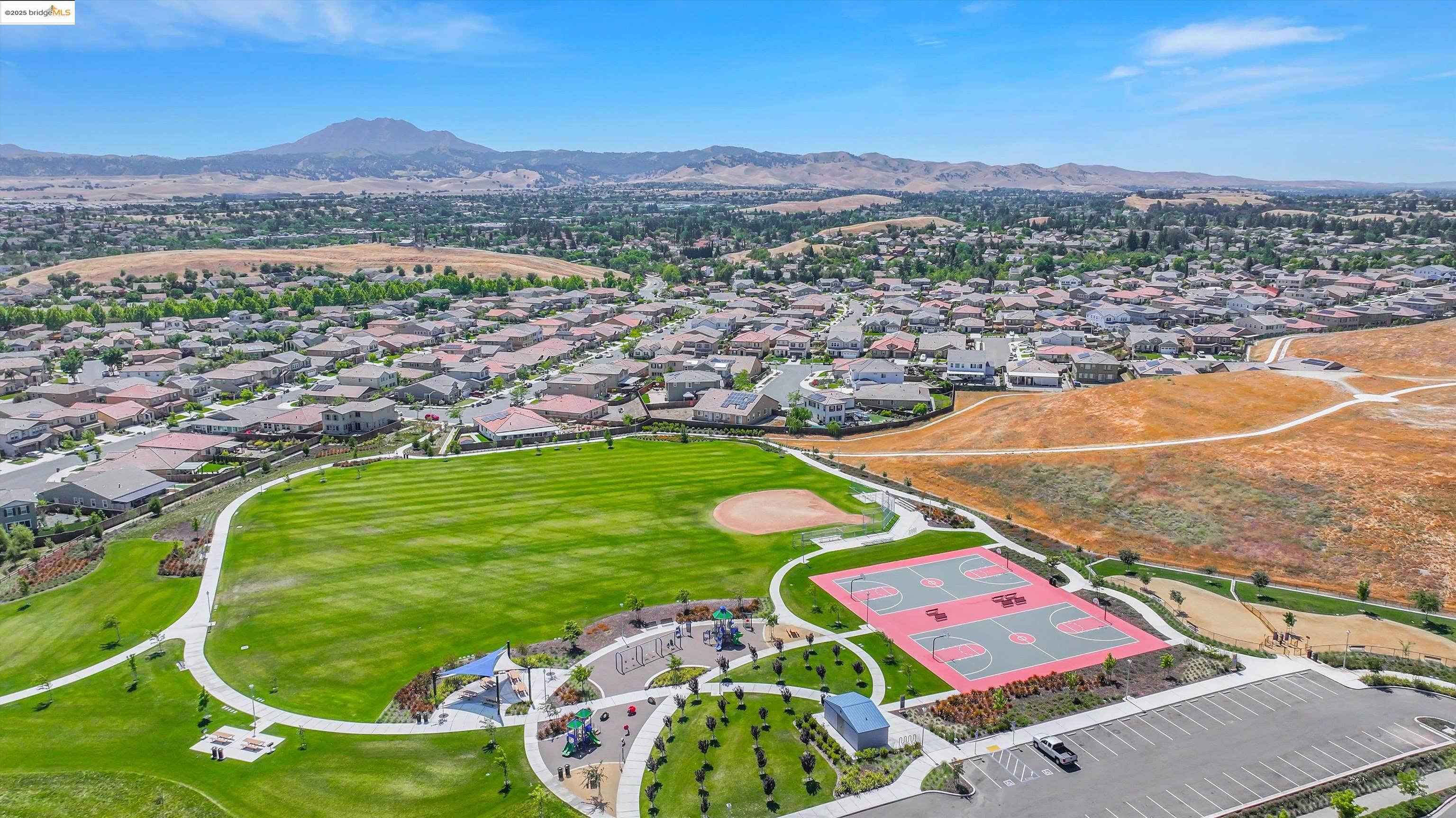 Detail Gallery Image 43 of 46 For 5522 Pinnacle View Way, Antioch,  CA 94531 - 4 Beds | 2 Baths