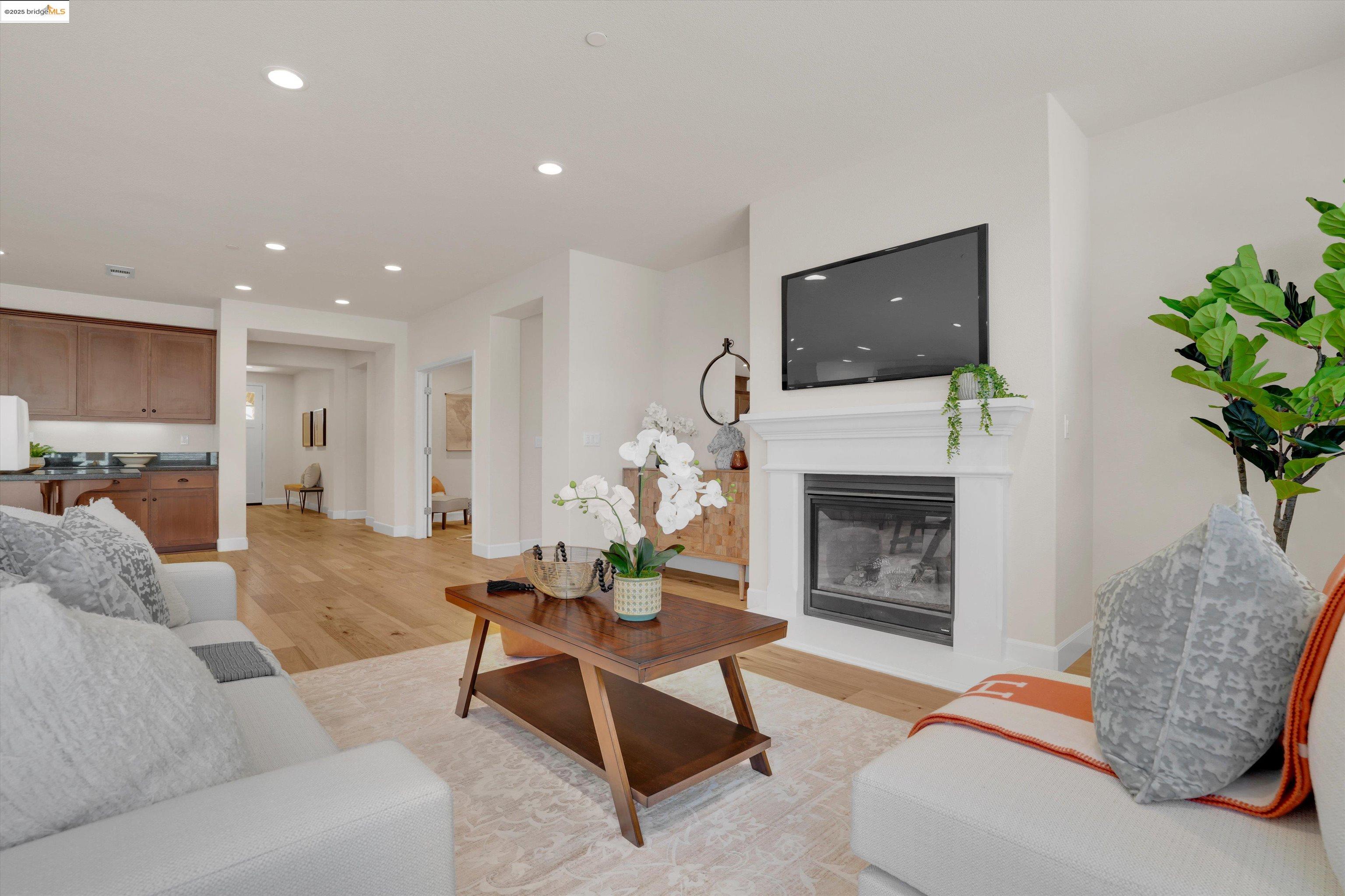 Detail Gallery Image 9 of 46 For 5522 Pinnacle View Way, Antioch,  CA 94531 - 4 Beds | 2 Baths
