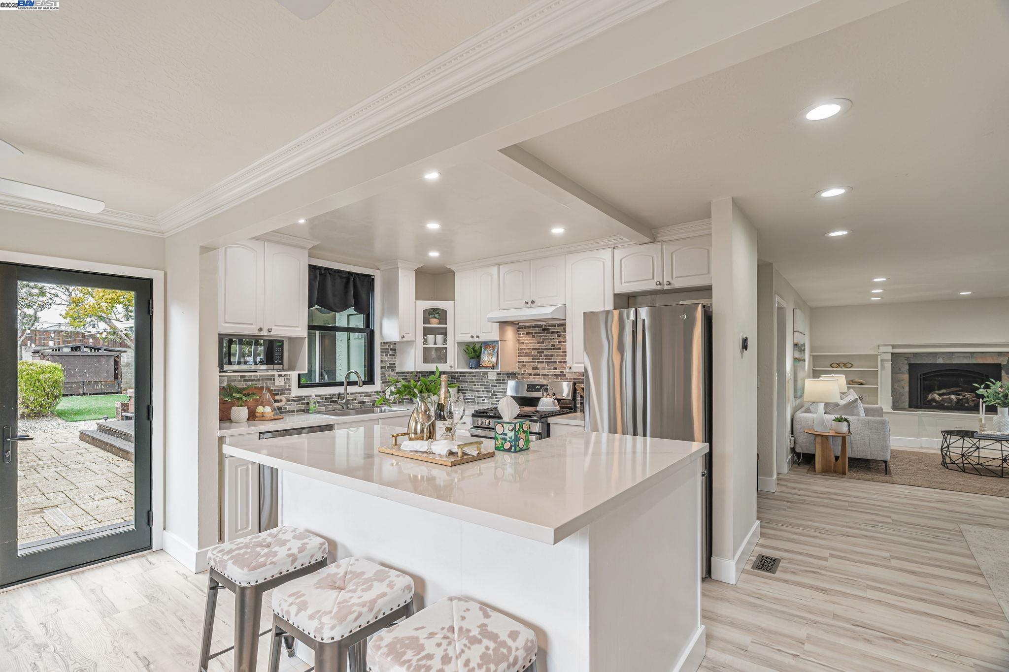 Detail Gallery Image 12 of 43 For 1321 Hoffman Ln, Campbell,  CA 95008 - 3 Beds | 2 Baths