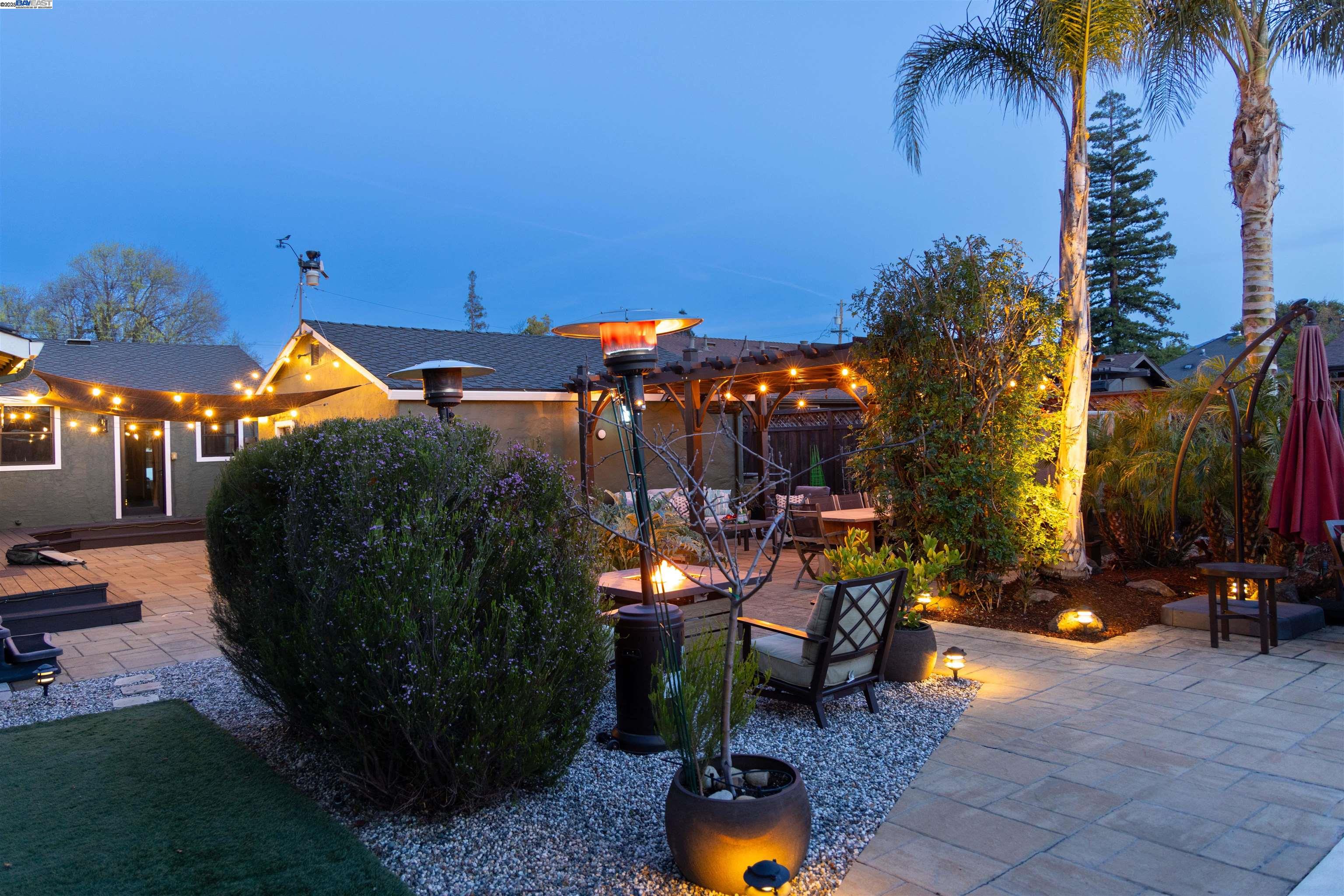 Detail Gallery Image 29 of 43 For 1321 Hoffman Ln, Campbell,  CA 95008 - 3 Beds | 2 Baths