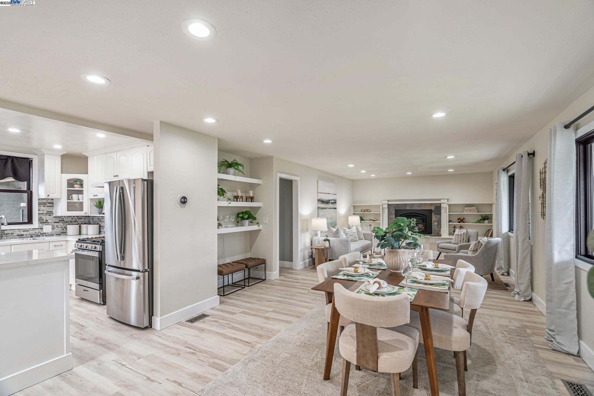 Detail Gallery Image 4 of 43 For 1321 Hoffman Ln, Campbell,  CA 95008 - 3 Beds | 2 Baths