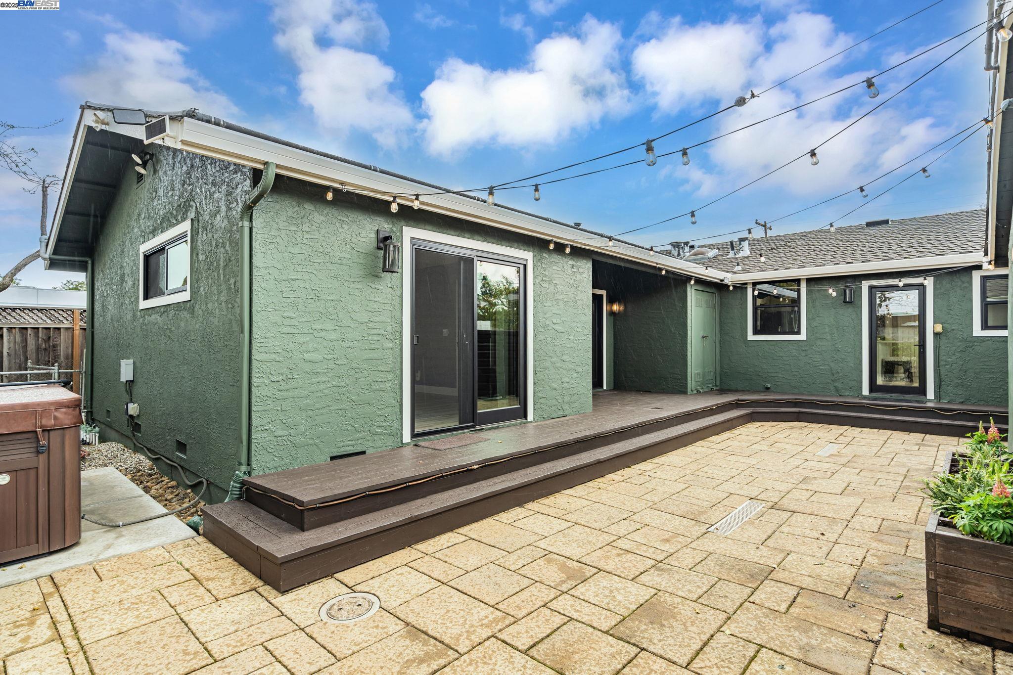 Detail Gallery Image 32 of 43 For 1321 Hoffman Ln, Campbell,  CA 95008 - 3 Beds | 2 Baths