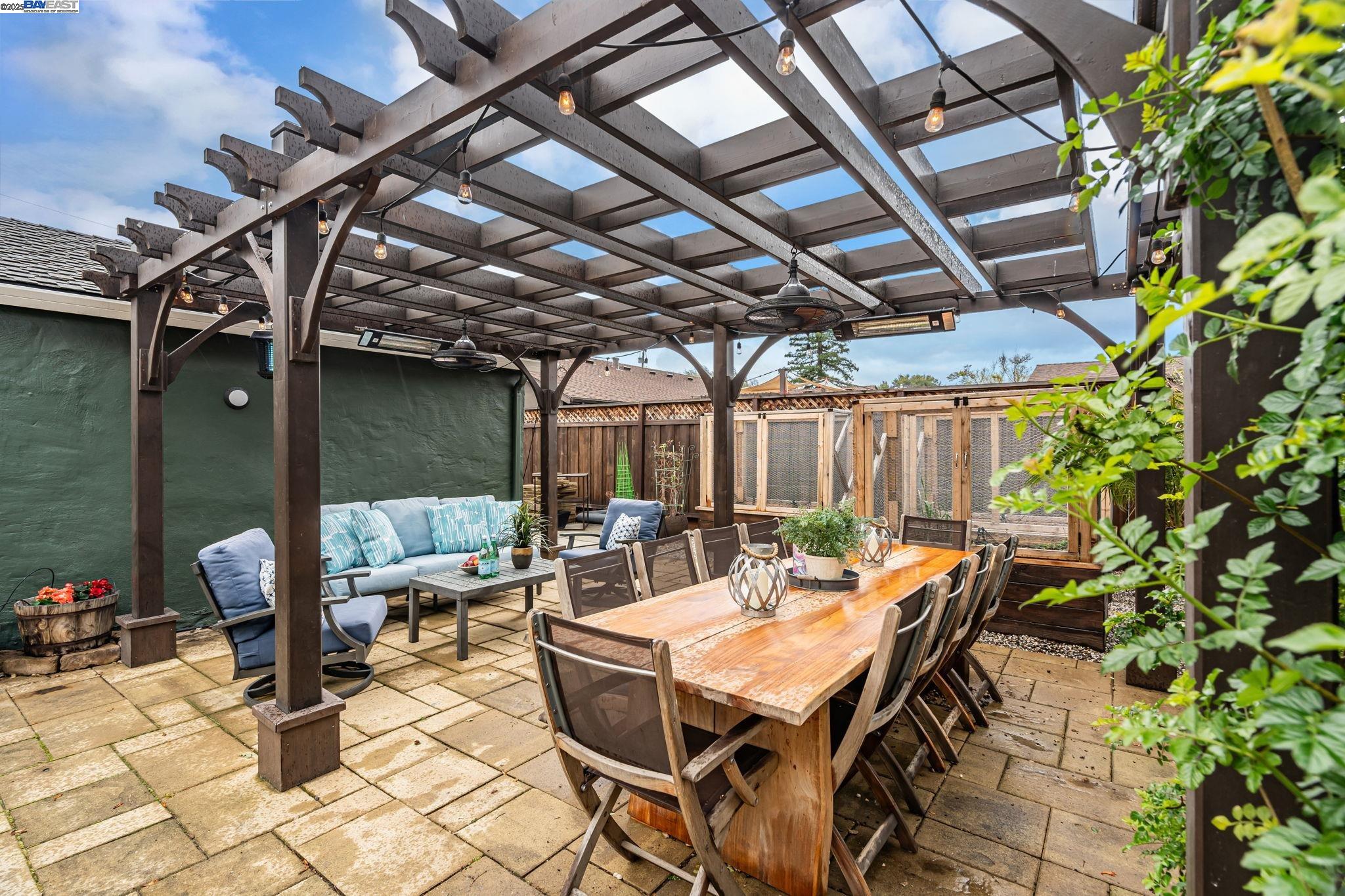 Detail Gallery Image 34 of 43 For 1321 Hoffman Ln, Campbell,  CA 95008 - 3 Beds | 2 Baths