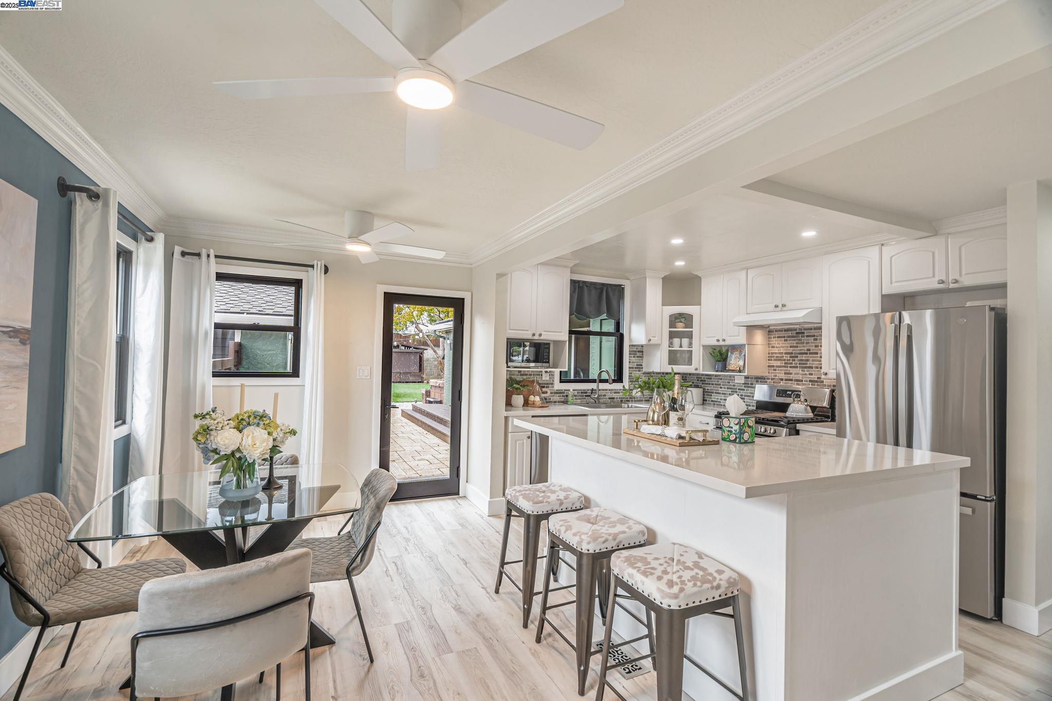 Detail Gallery Image 6 of 43 For 1321 Hoffman Ln, Campbell,  CA 95008 - 3 Beds | 2 Baths