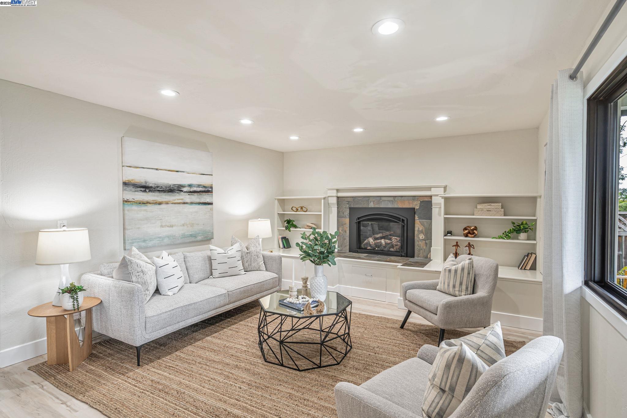 Detail Gallery Image 9 of 43 For 1321 Hoffman Ln, Campbell,  CA 95008 - 3 Beds | 2 Baths