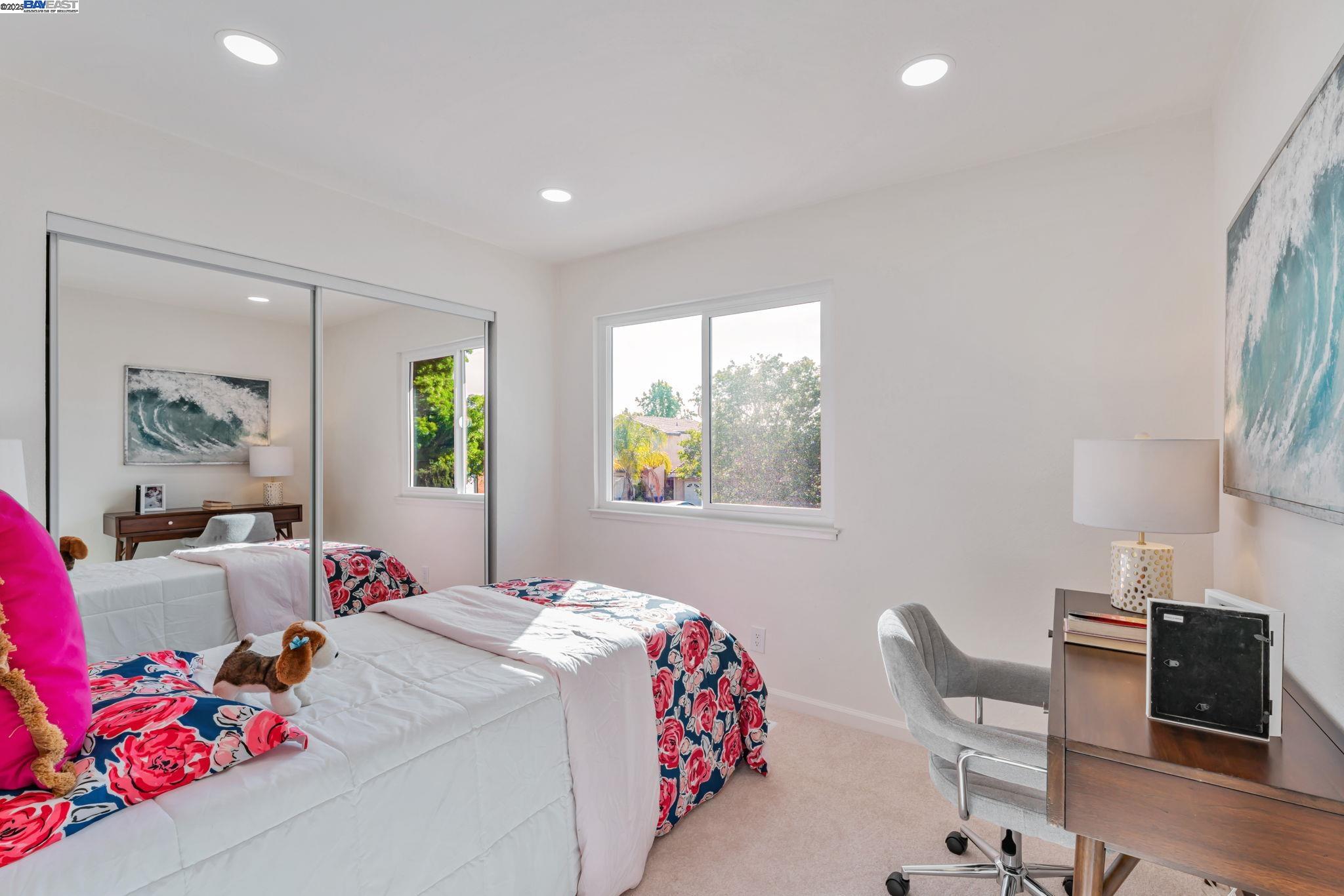 Detail Gallery Image 22 of 47 For 3856 Jacana Lake Ct, Fremont,  CA 94555 - 3 Beds | 2/1 Baths