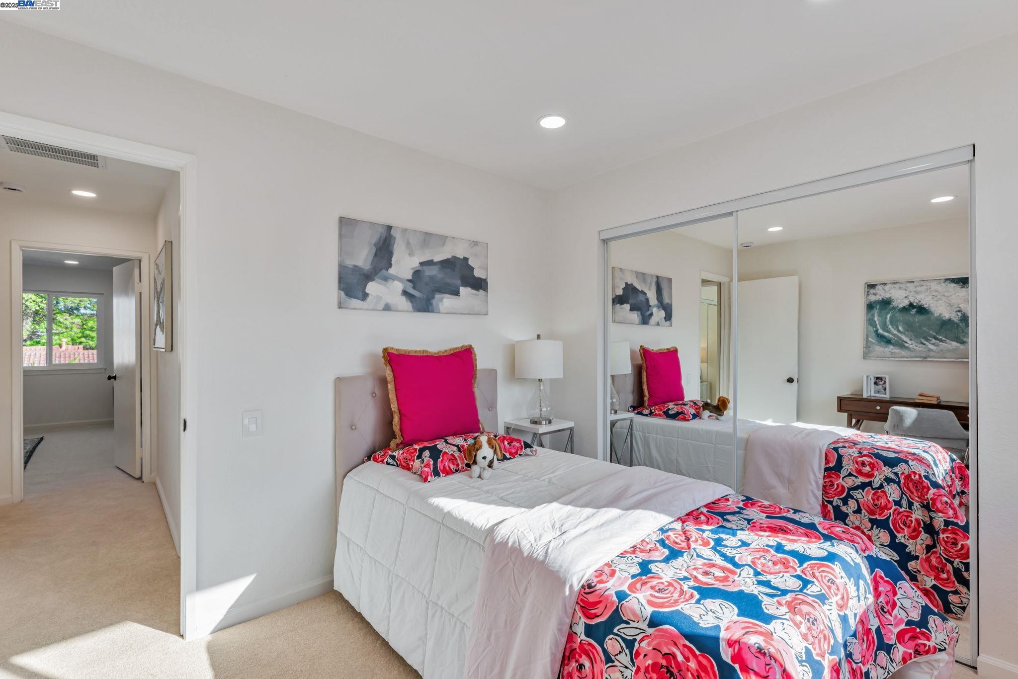 Detail Gallery Image 24 of 47 For 3856 Jacana Lake Ct, Fremont,  CA 94555 - 3 Beds | 2/1 Baths