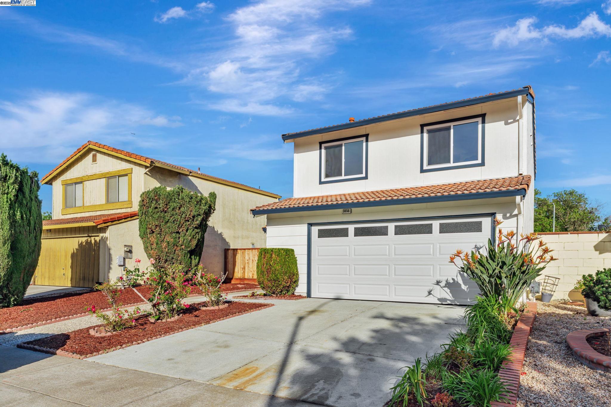 Detail Gallery Image 4 of 47 For 3856 Jacana Lake Ct, Fremont,  CA 94555 - 3 Beds | 2/1 Baths