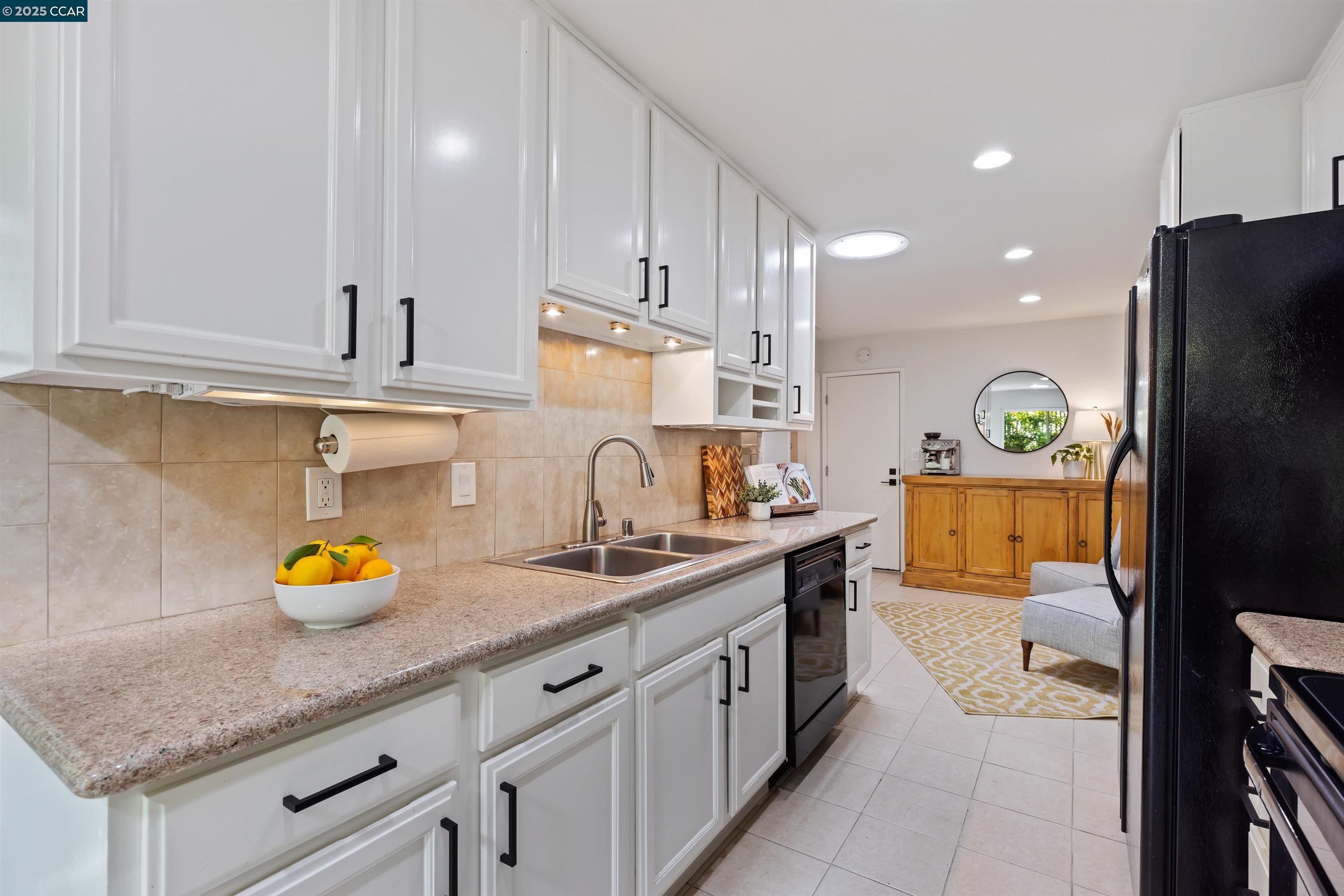 Photo #13: 41097435 Listing: Photo #13