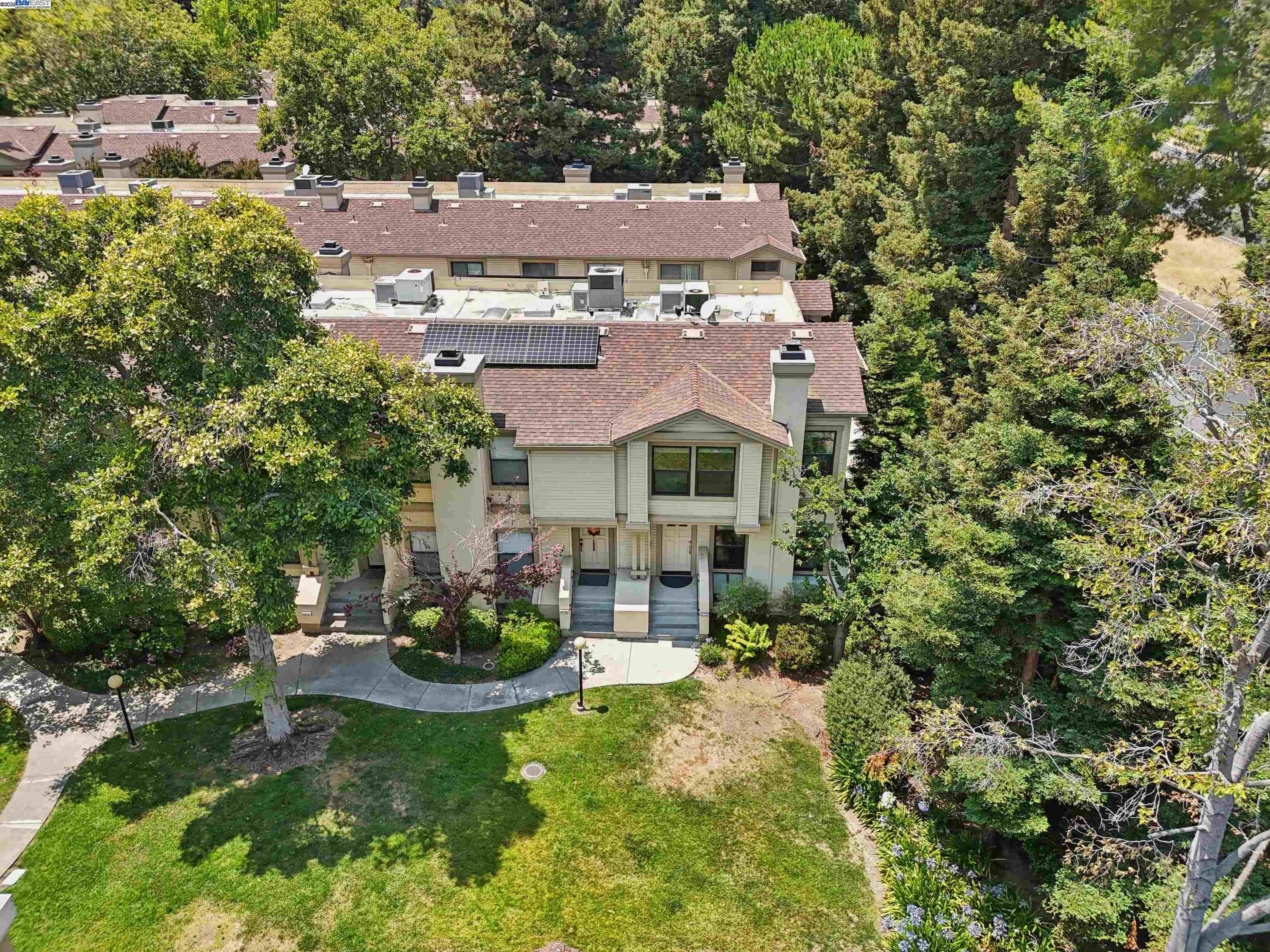 Detail Gallery Image 34 of 48 For 963 La Mesa Ter #H,  Sunnyvale,  CA 94086 - 3 Beds | 3 Baths