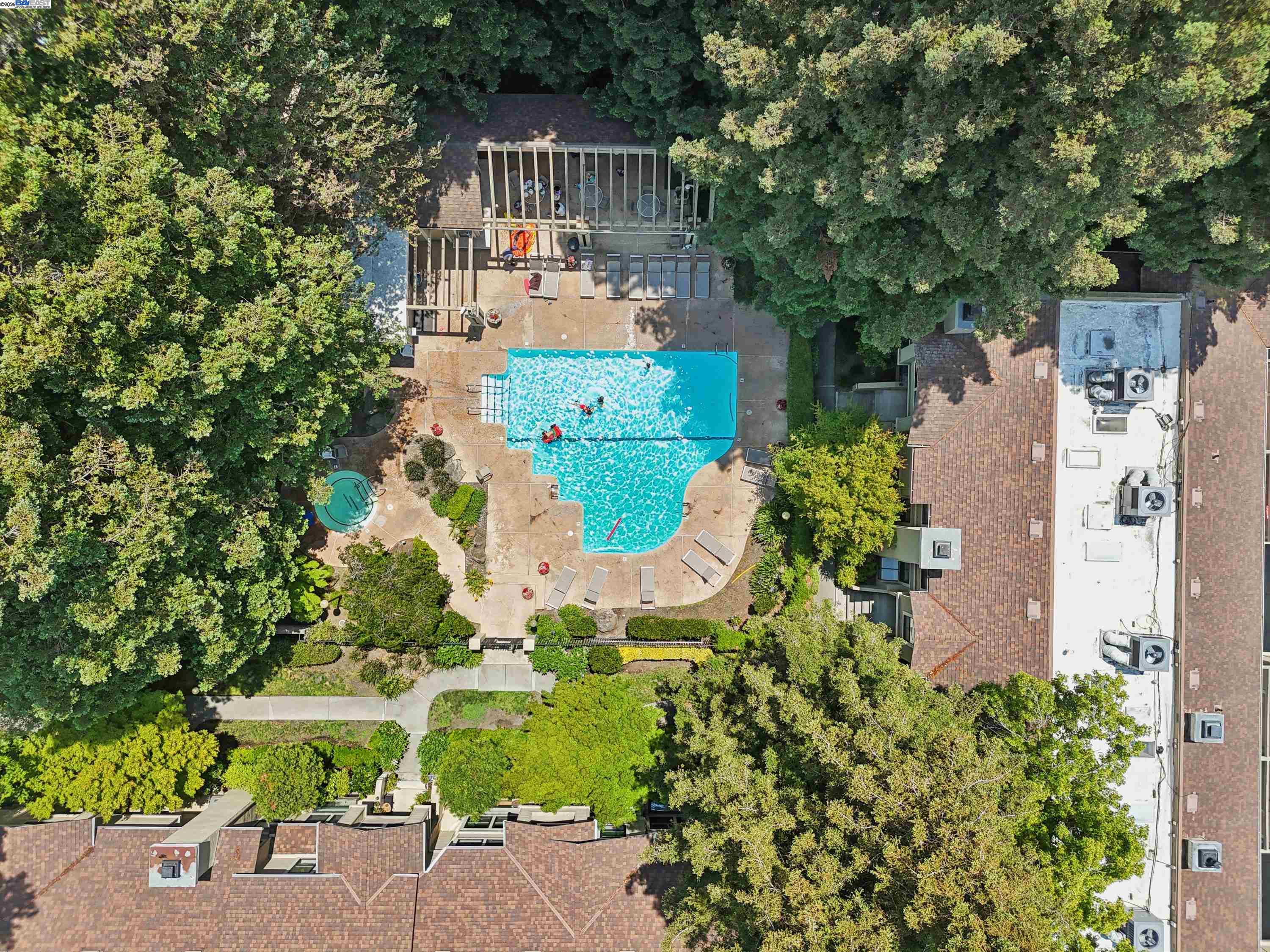 Detail Gallery Image 39 of 48 For 963 La Mesa Ter #H,  Sunnyvale,  CA 94086 - 3 Beds | 3 Baths