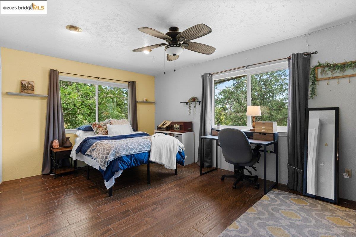 Detail Gallery Image 23 of 36 For 15086 Vista Knolls, Redding,  CA 96001 - 5 Beds | 2/1 Baths