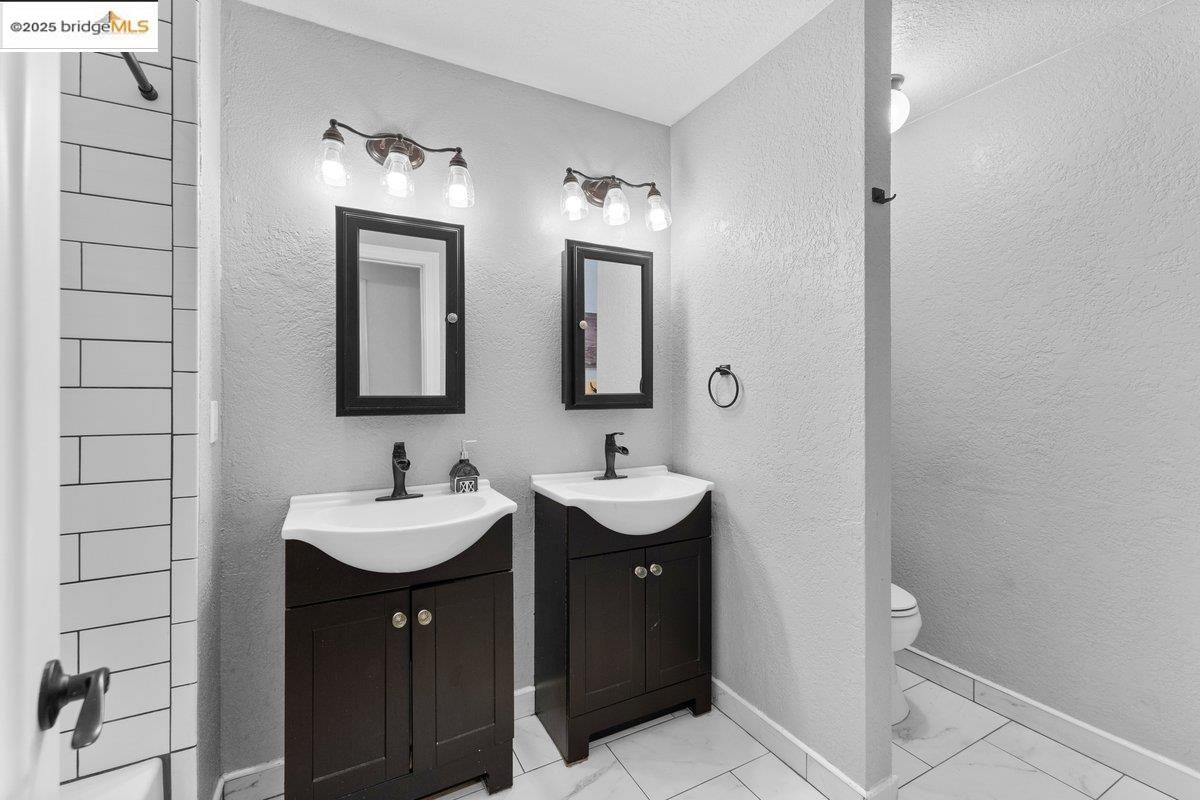 Detail Gallery Image 28 of 36 For 15086 Vista Knolls, Redding,  CA 96001 - 5 Beds | 2/1 Baths
