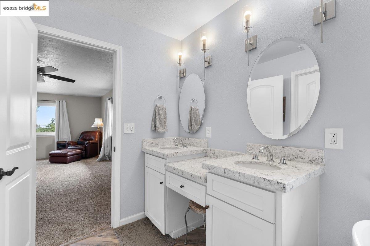 Detail Gallery Image 32 of 36 For 15086 Vista Knolls, Redding,  CA 96001 - 5 Beds | 2/1 Baths