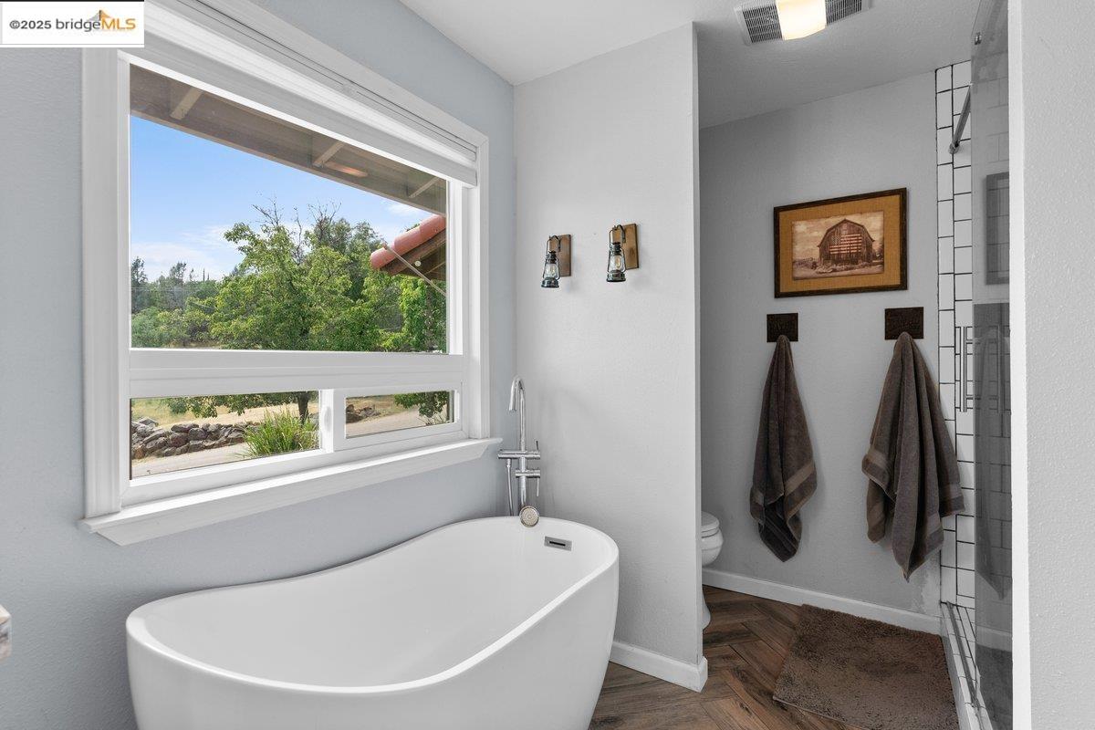Detail Gallery Image 33 of 36 For 15086 Vista Knolls, Redding,  CA 96001 - 5 Beds | 2/1 Baths