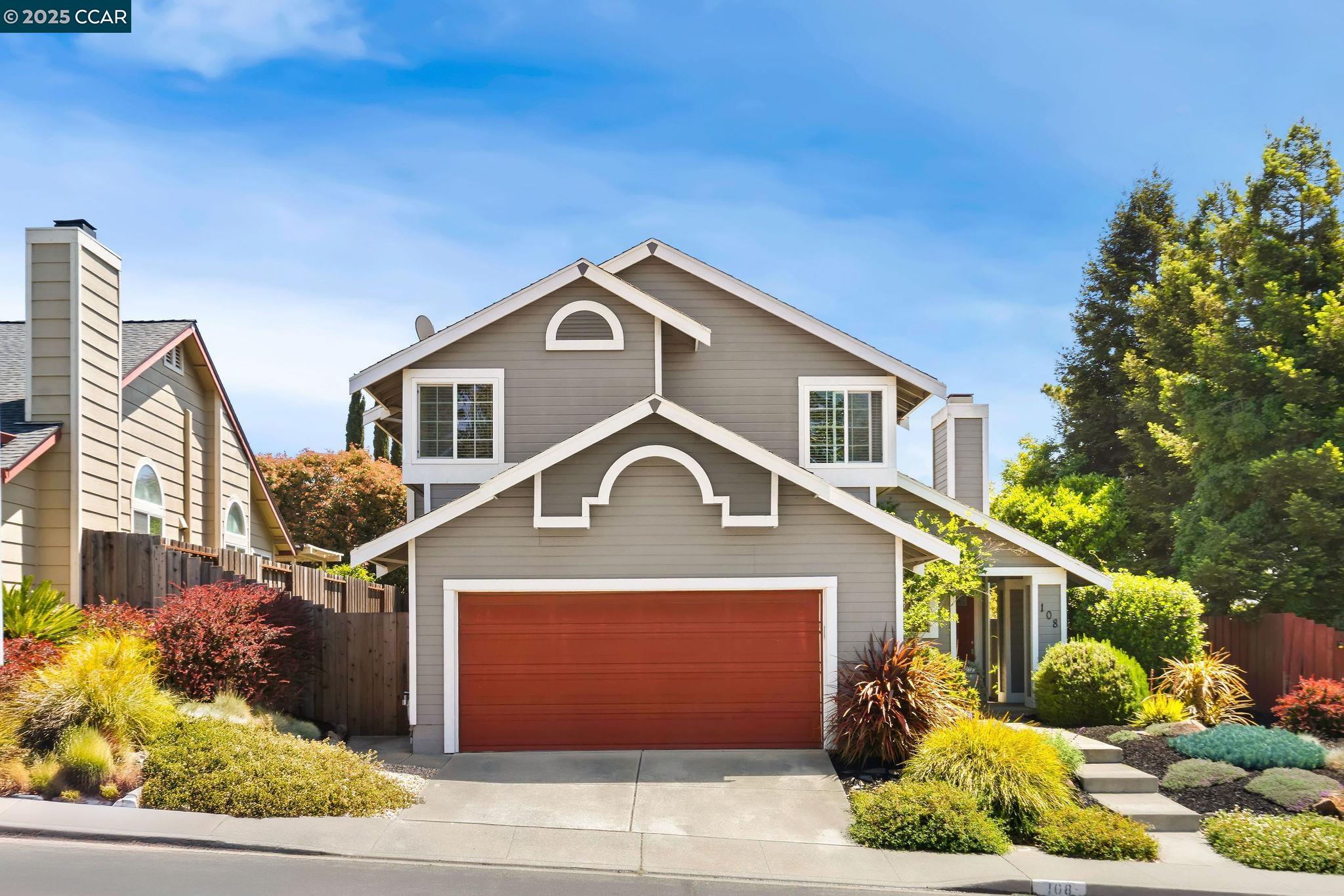 Detail Gallery Image 2 of 55 For 108 Sunnyglen Dr, Vallejo,  CA 94591 - 4 Beds | 2/1 Baths
